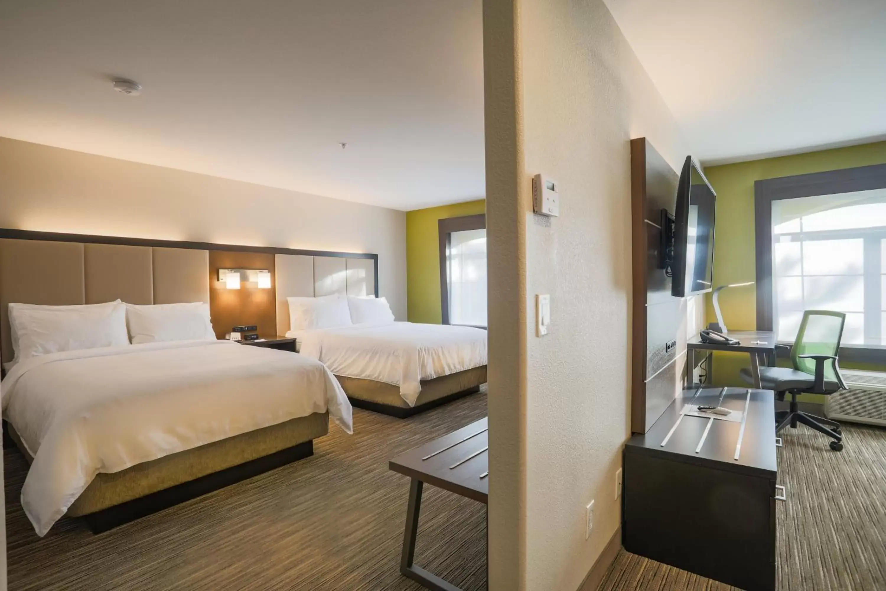 Bedroom, Bed in Holiday Inn Express Prescott, an IHG Hotel