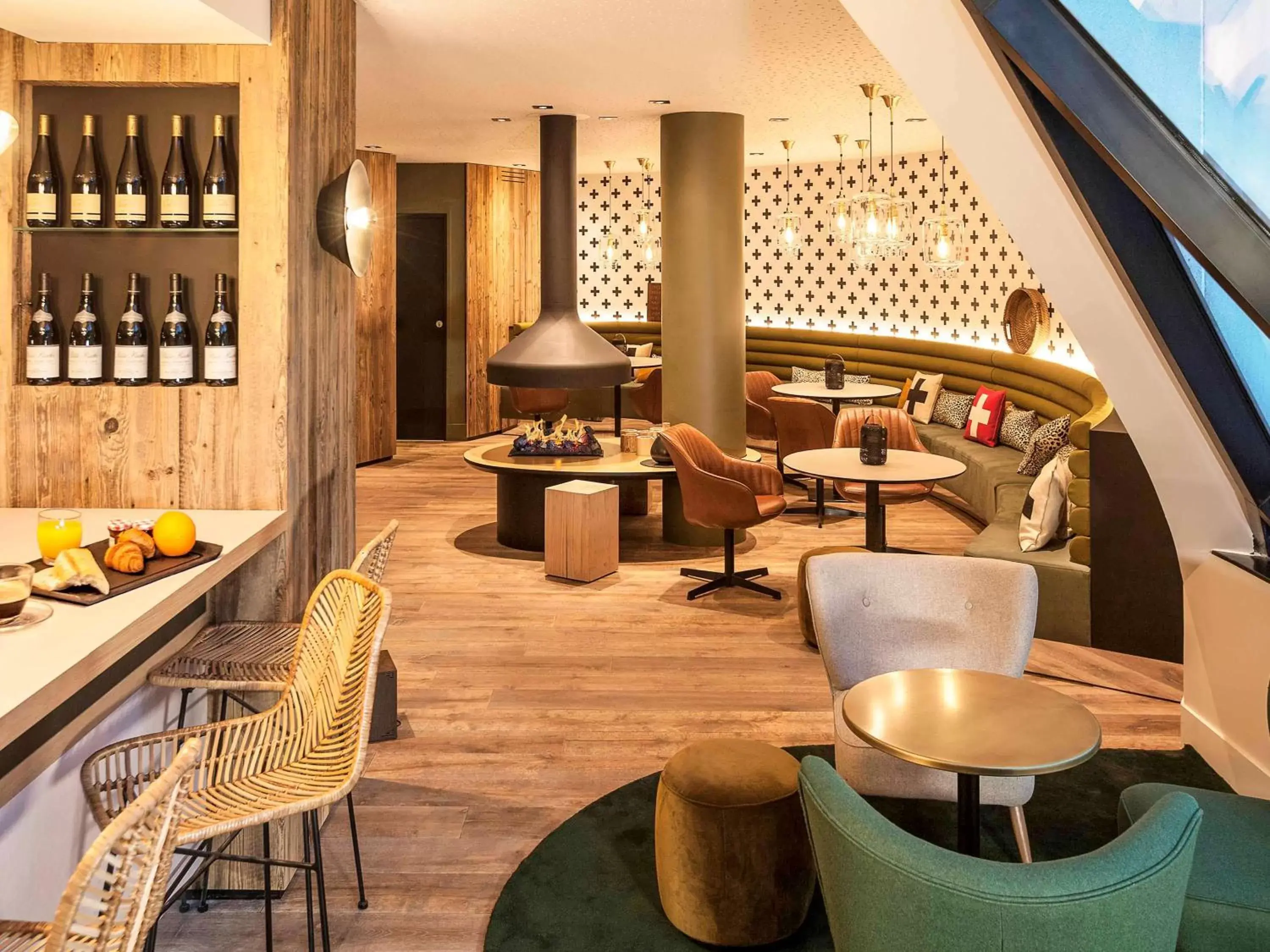 Lounge or bar, Restaurant/Places to Eat in Mercure Chambéry Centre