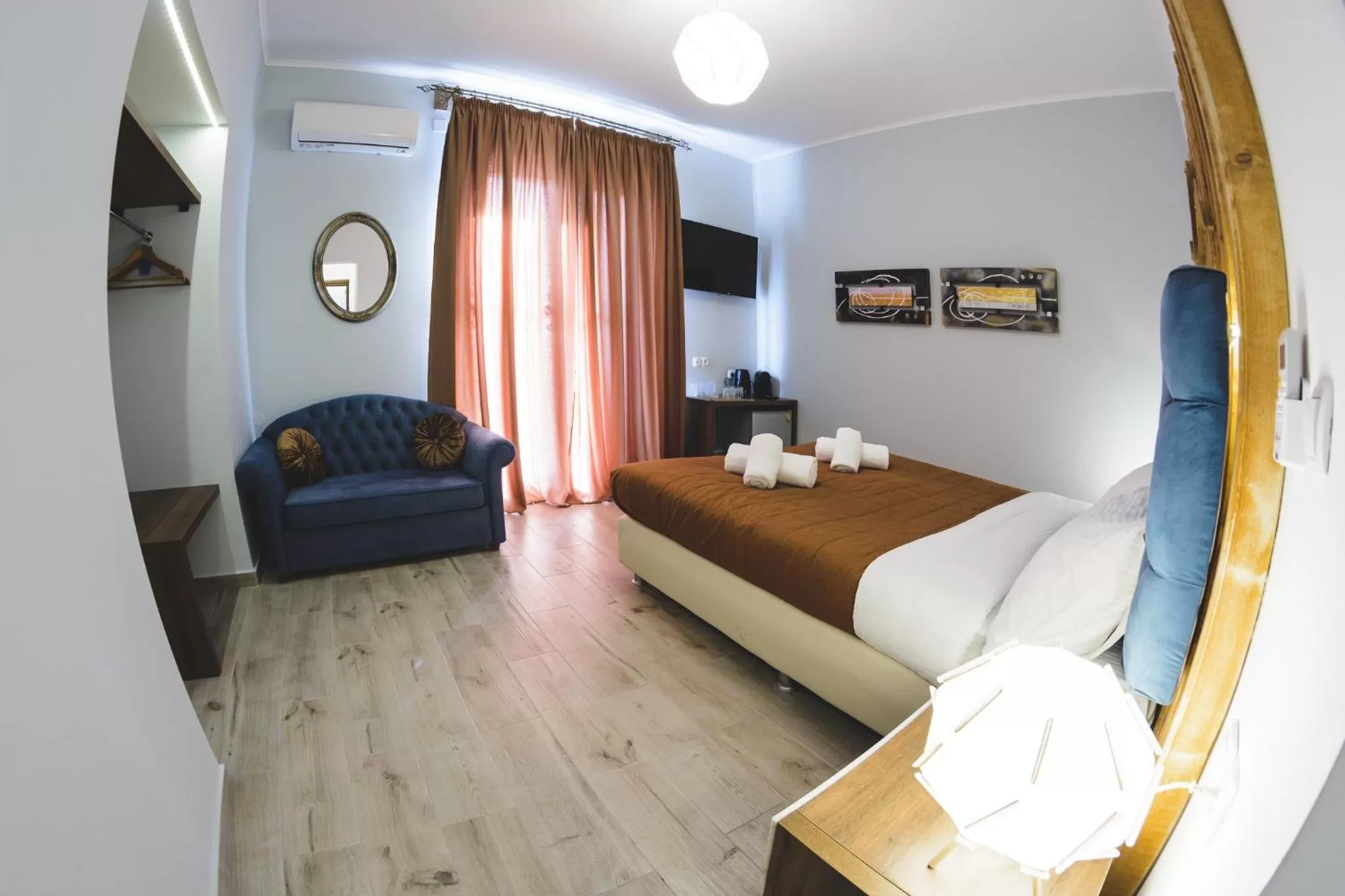 Photo of the whole room, Bed in Dome Rooms Downtown