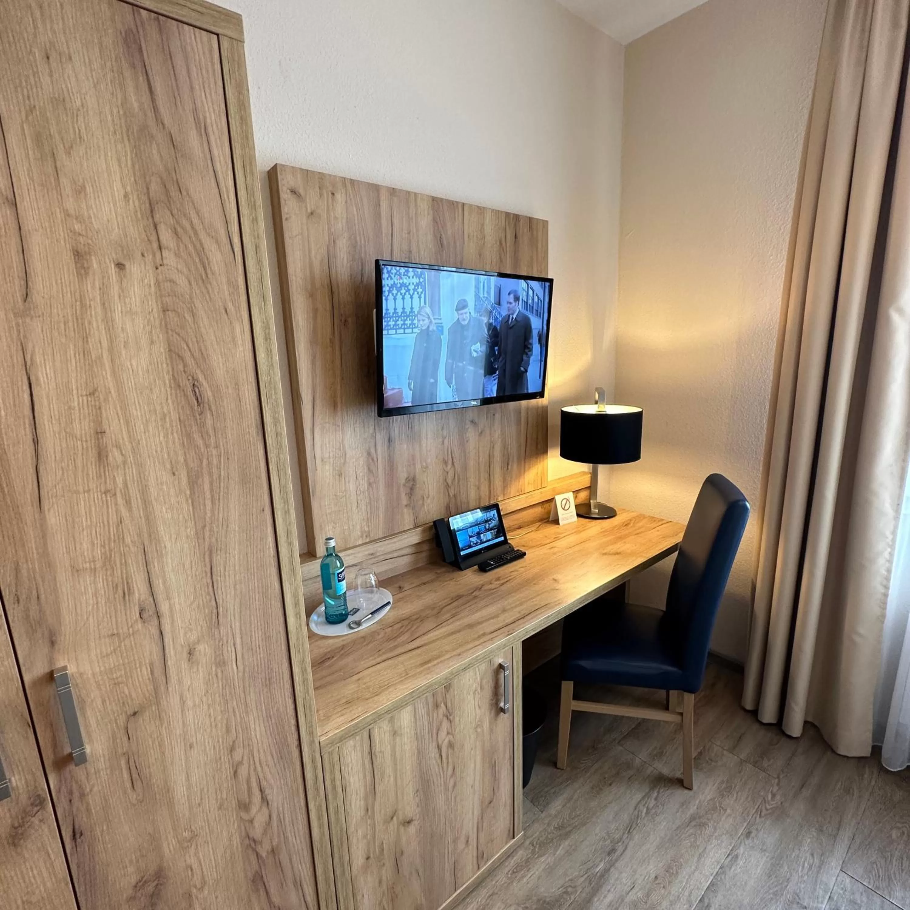 TV and multimedia in Nordseehotel Wilhelmshaven
