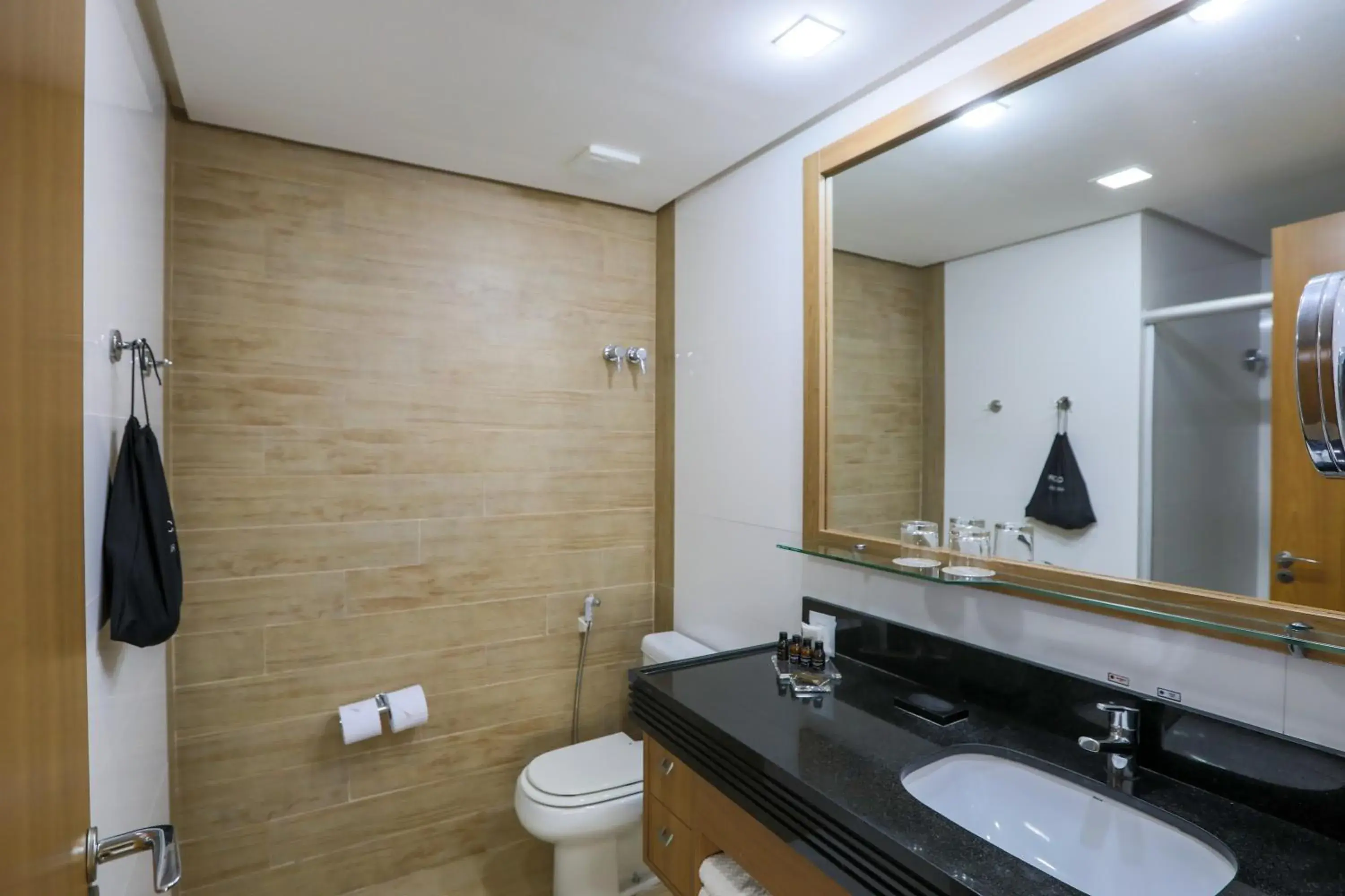 Bathroom in Radisson Hotel Belém
