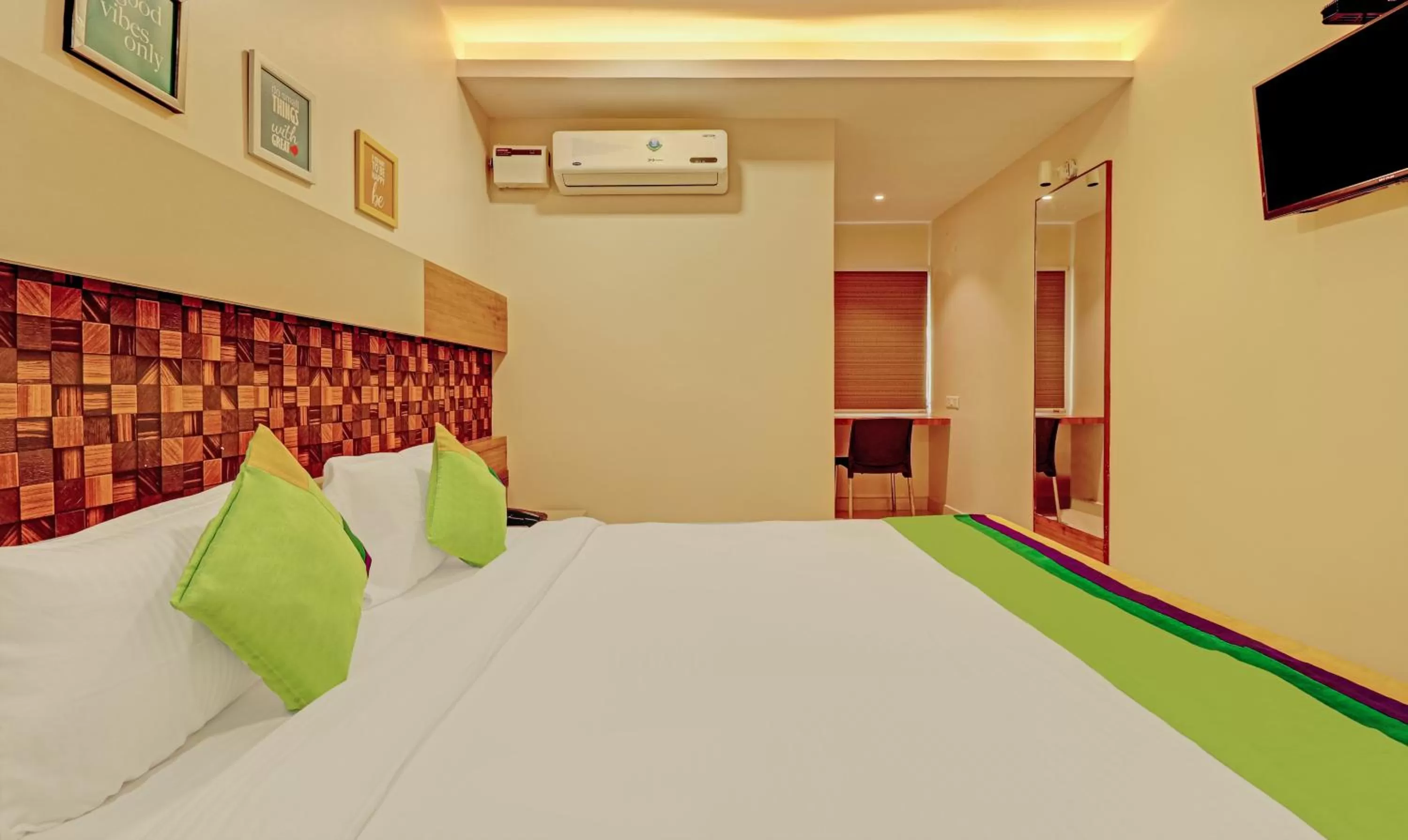 Bedroom, Bed in Treebo Rainbow Grand