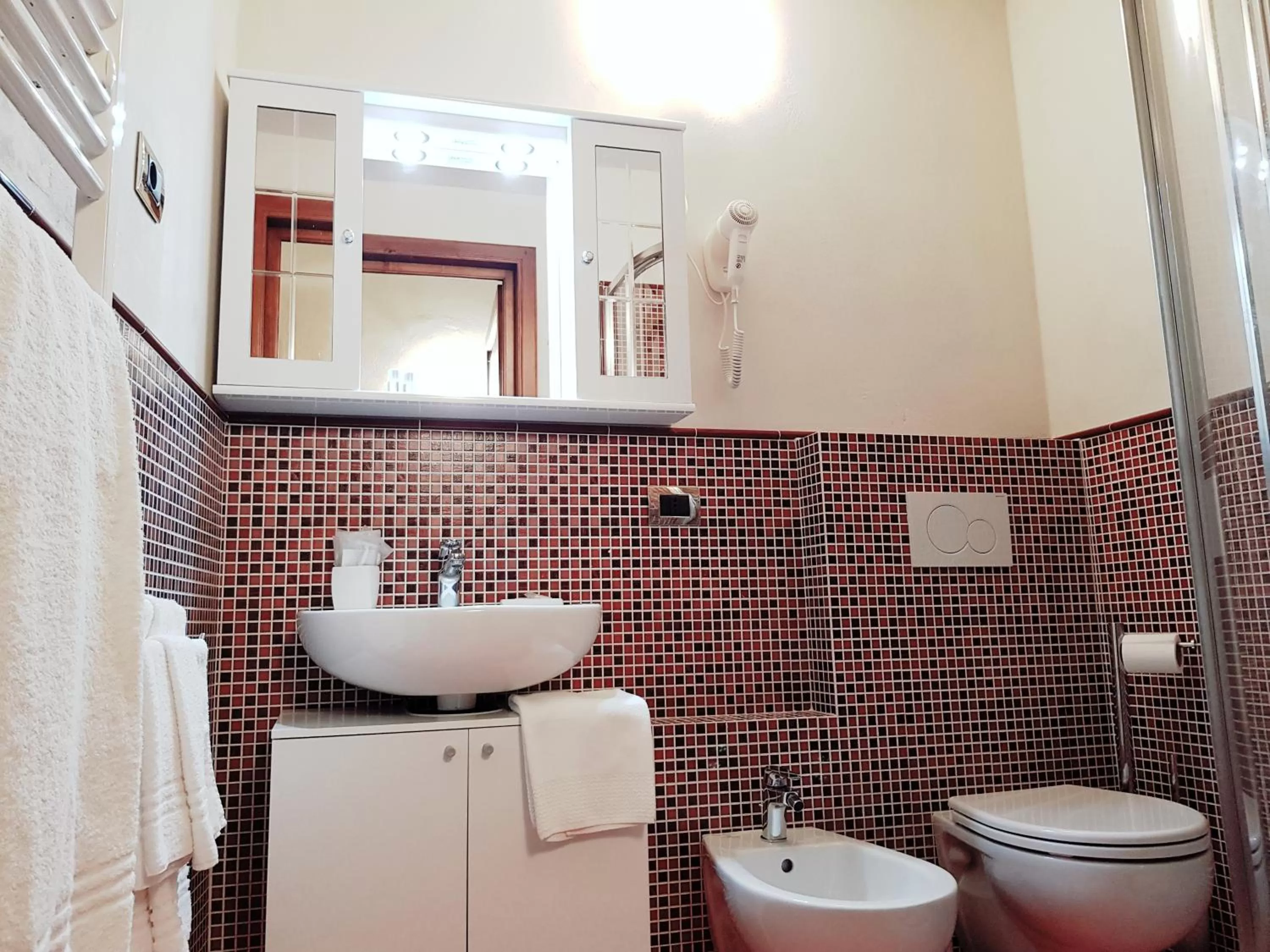 Toilet in Lady Luna B&B