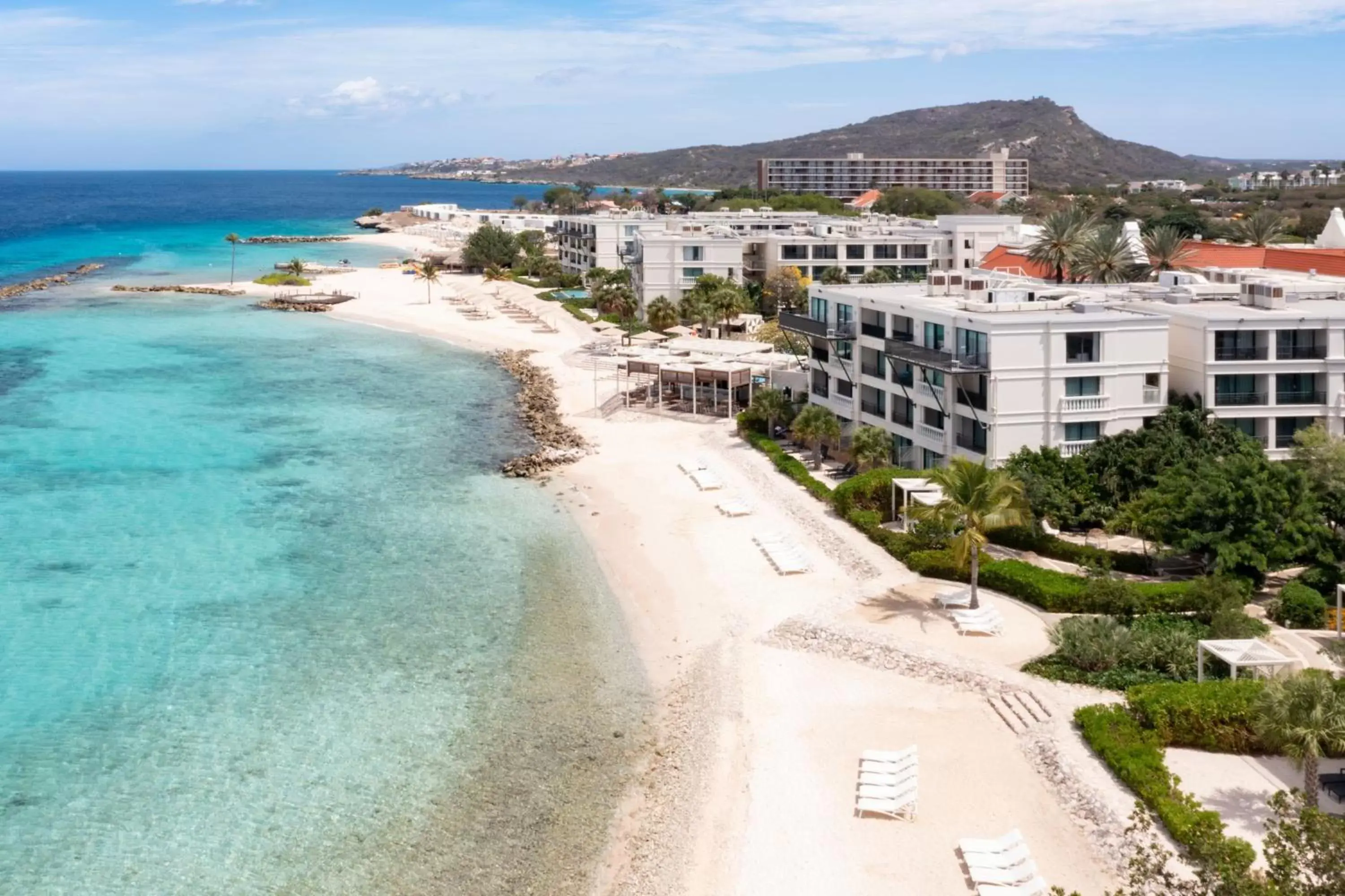 Property building, Bird's-eye View in Curaçao Marriott Beach Resort