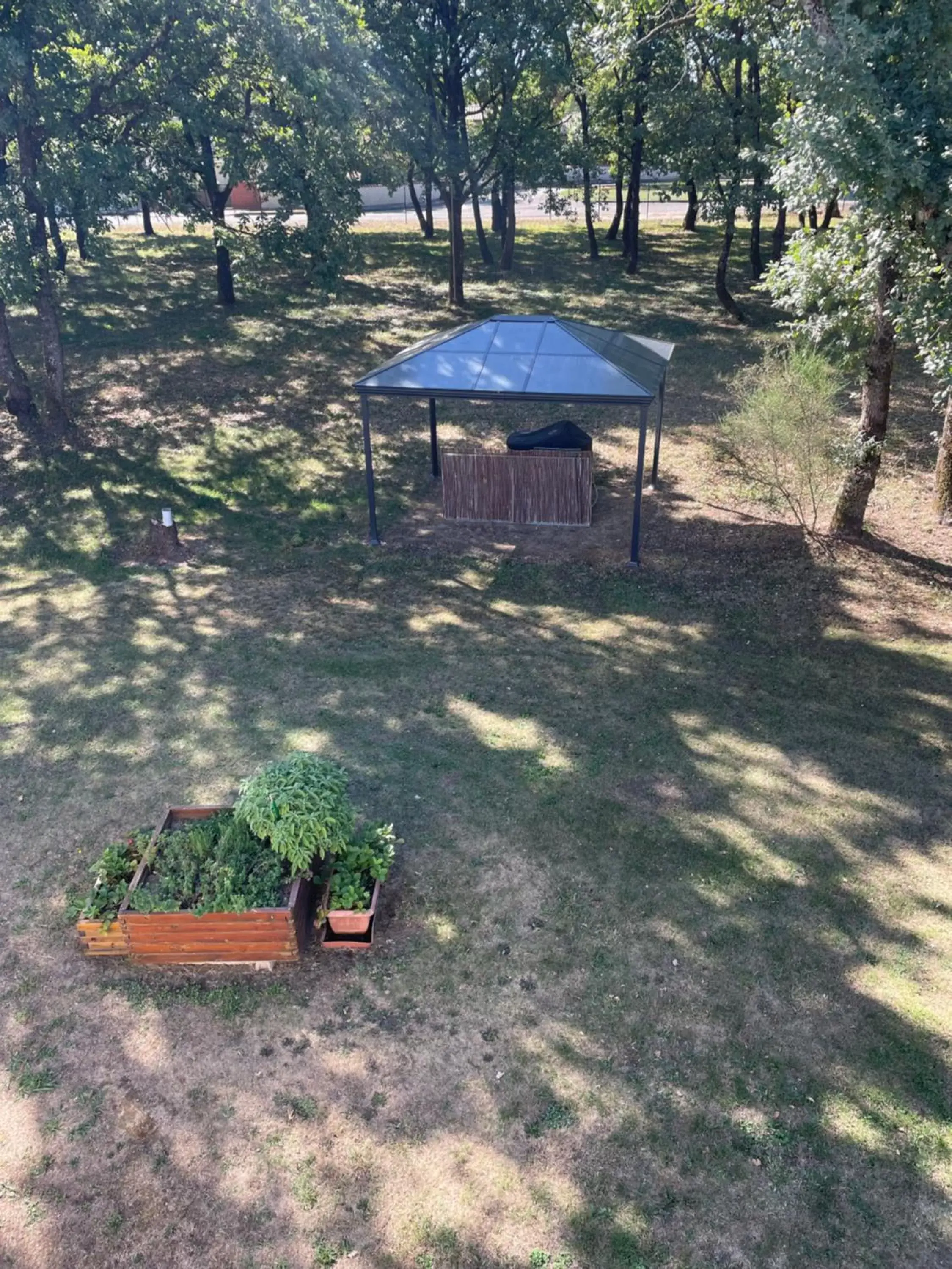 Garden view in LA PLANETTE