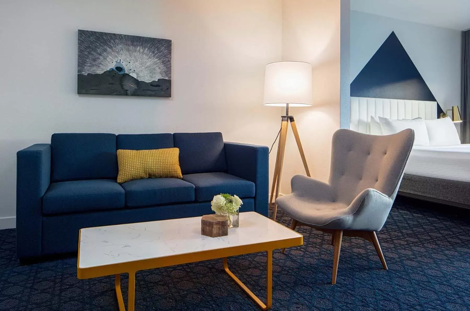 Living room, Seating Area in River's Edge Hotel Portland, Tapestry Collection by Hilton