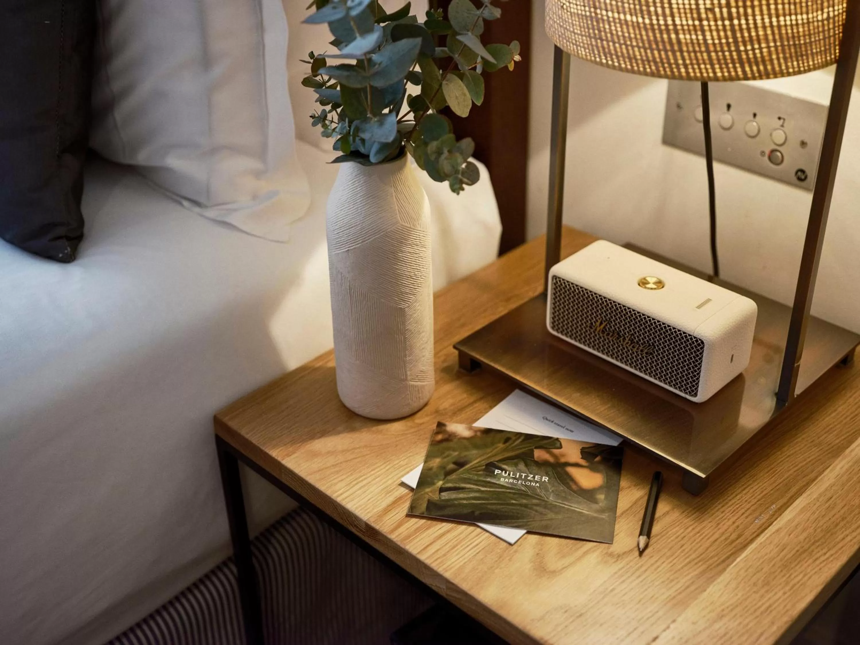 Photo of the whole room, Bed in Hotel Pulitzer Barcelona