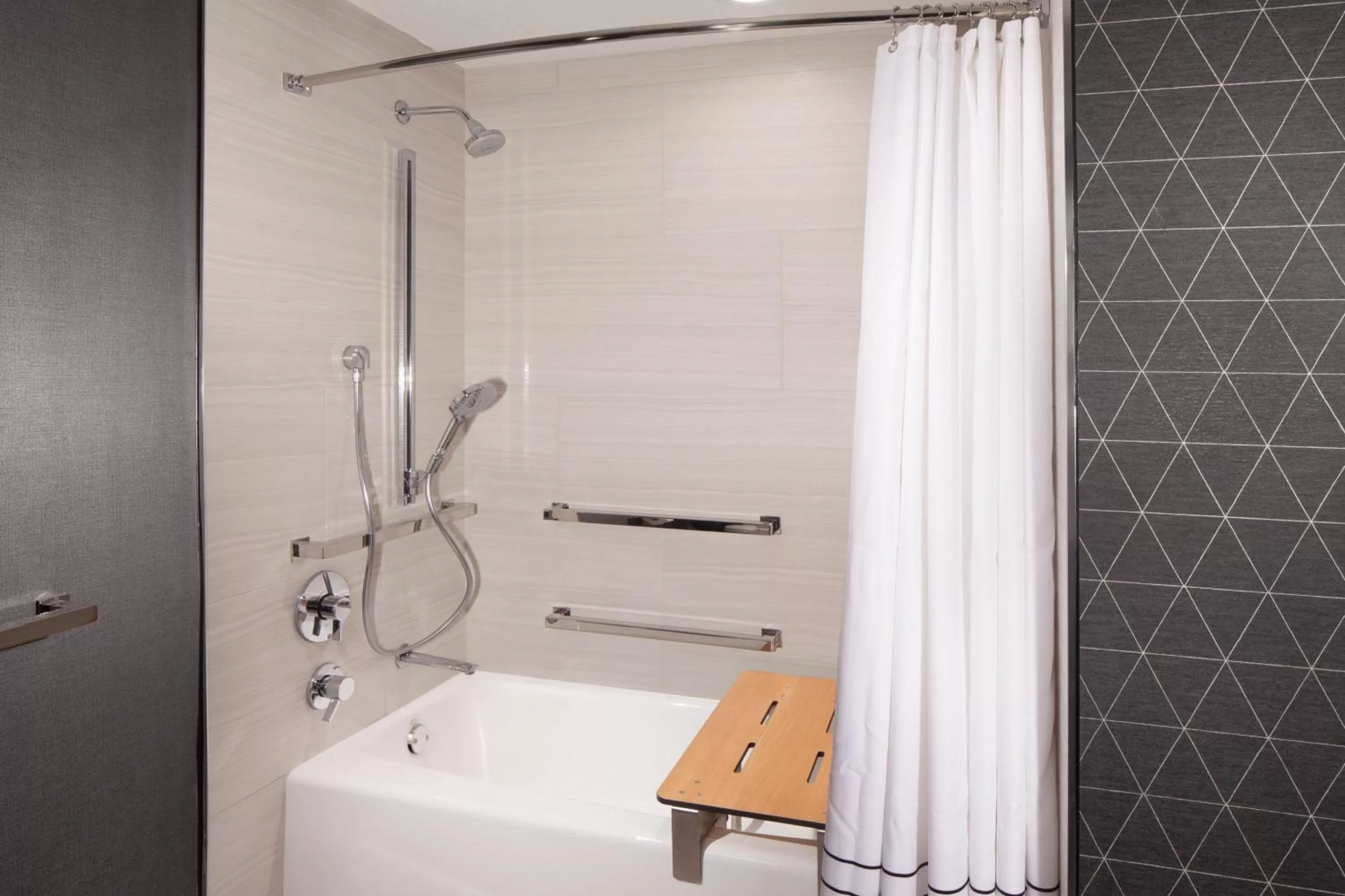 Bathroom in Fremont Marriott Silicon Valley