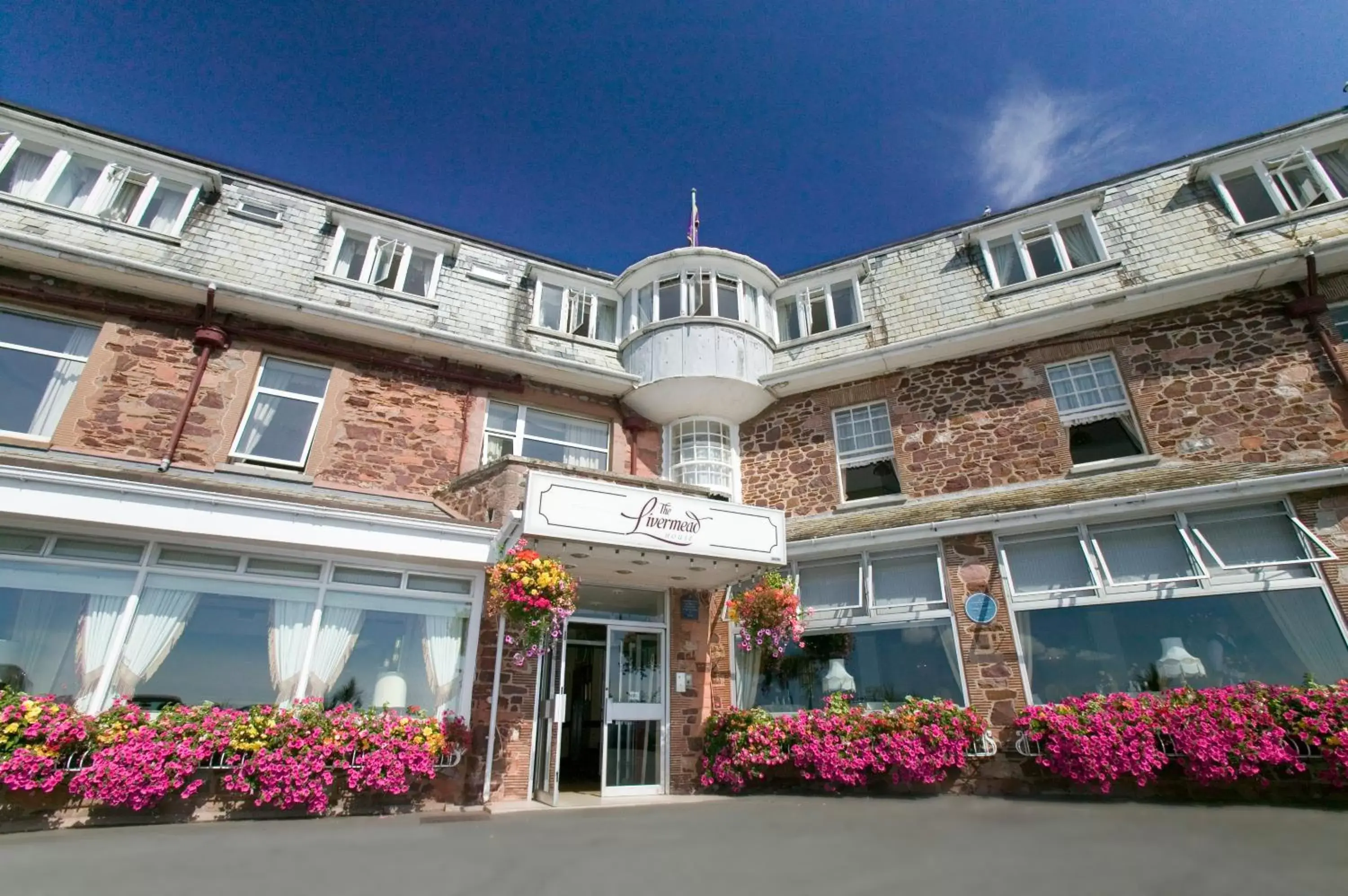 Facade/entrance, Property Building in Livermead House Hotel