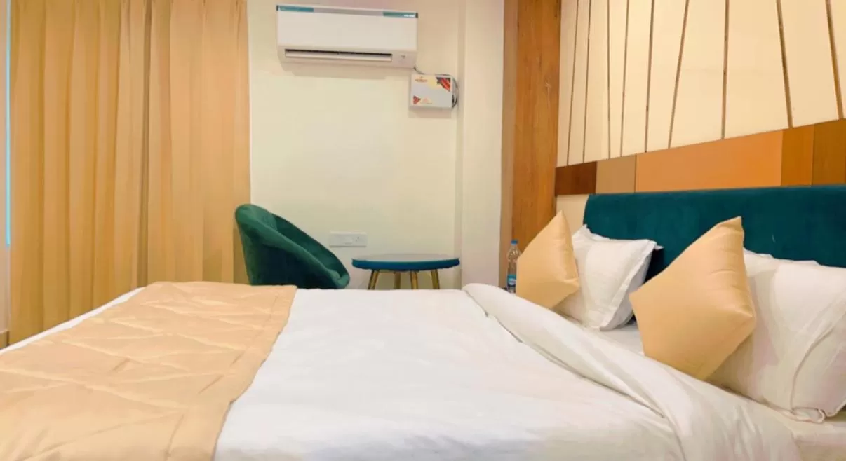 Bed in City View With Garden -5 Mins Walk From GOLDEN TEMPLE