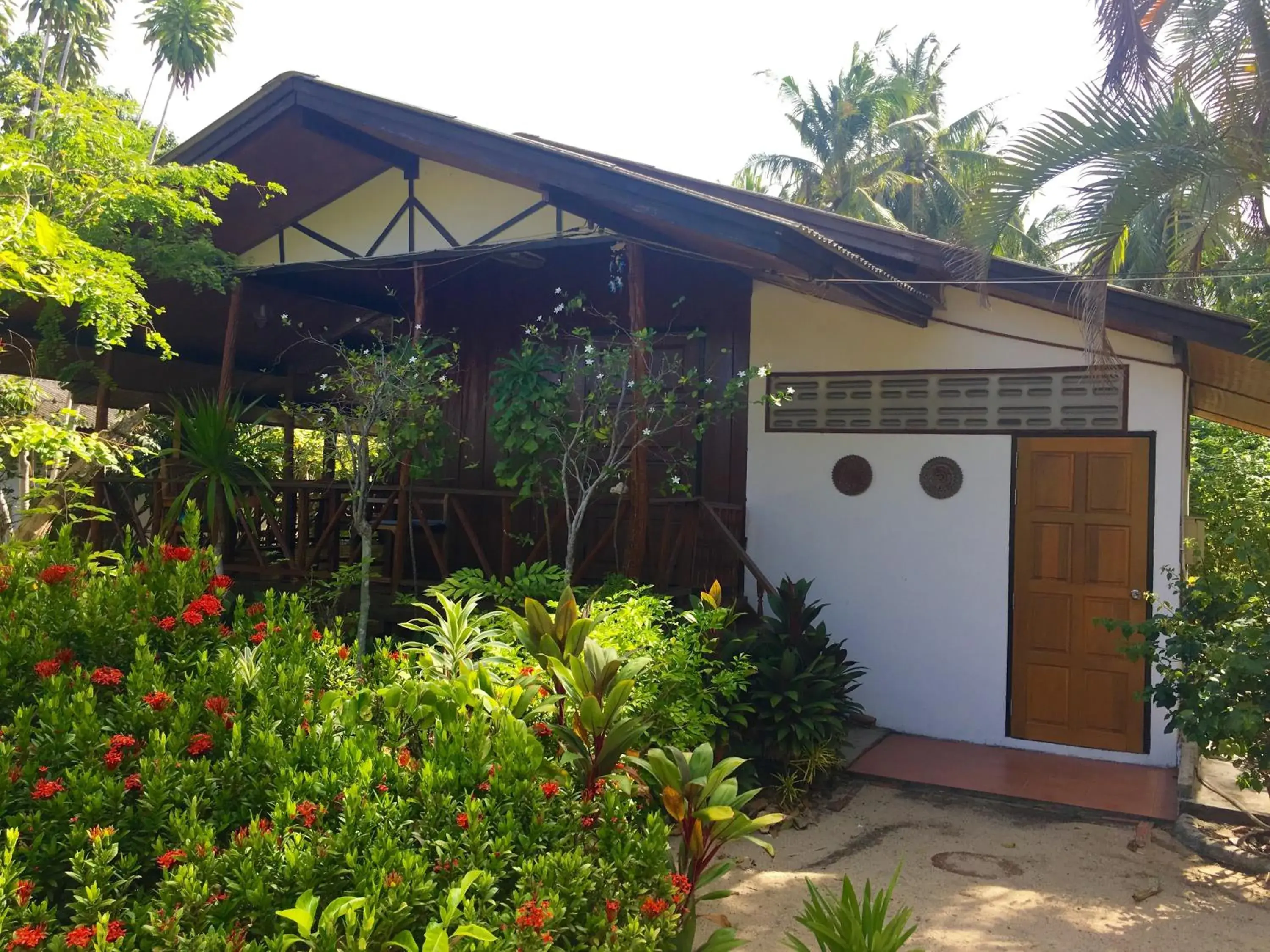 Facade/entrance, Property Building in Bangpo Village