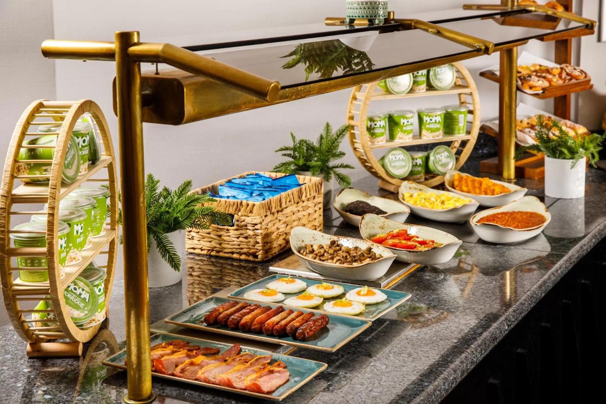 Breakfast in Mercure Bolton Georgian House Hotel