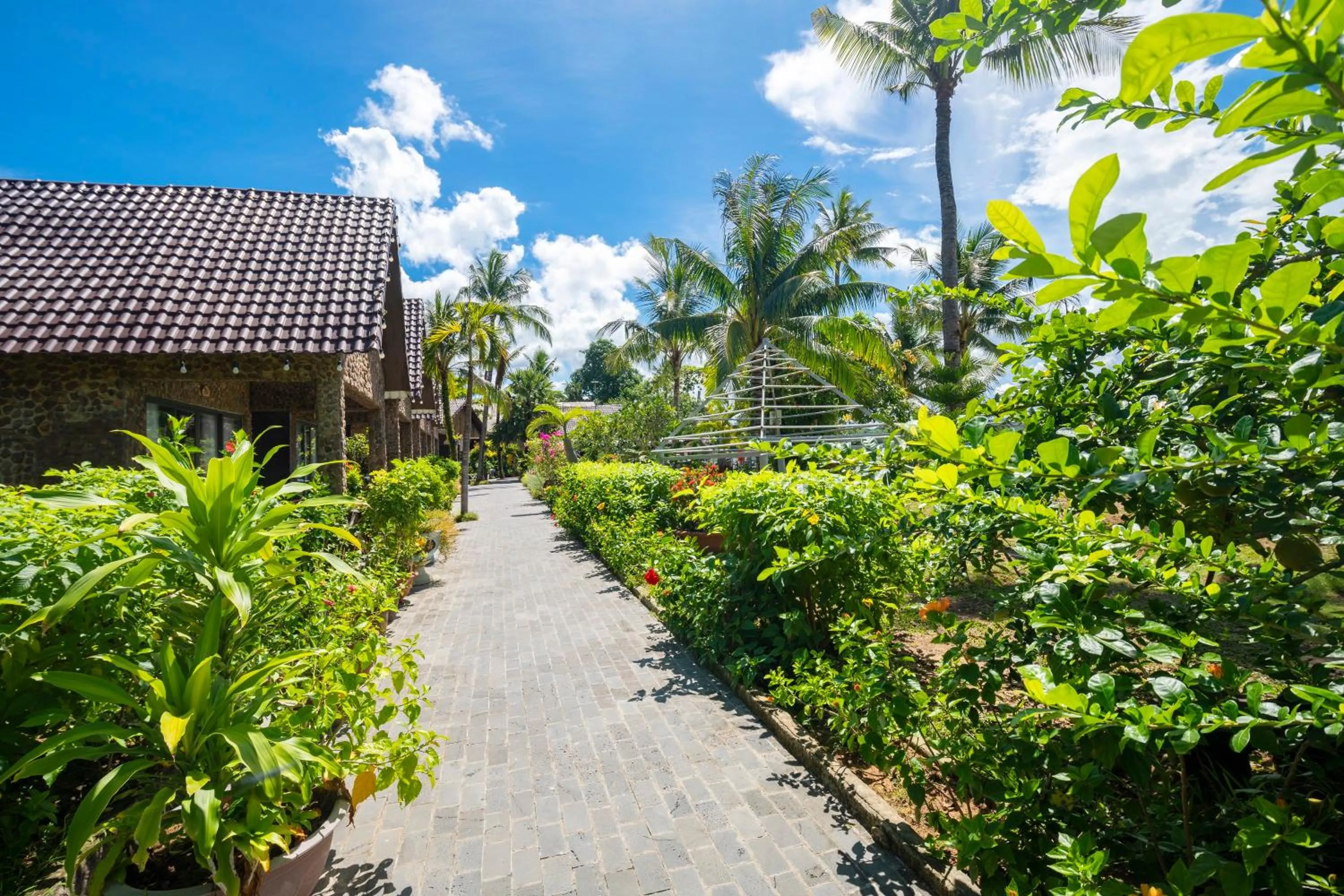 Garden in Mai Phuong Resort Phu Quoc