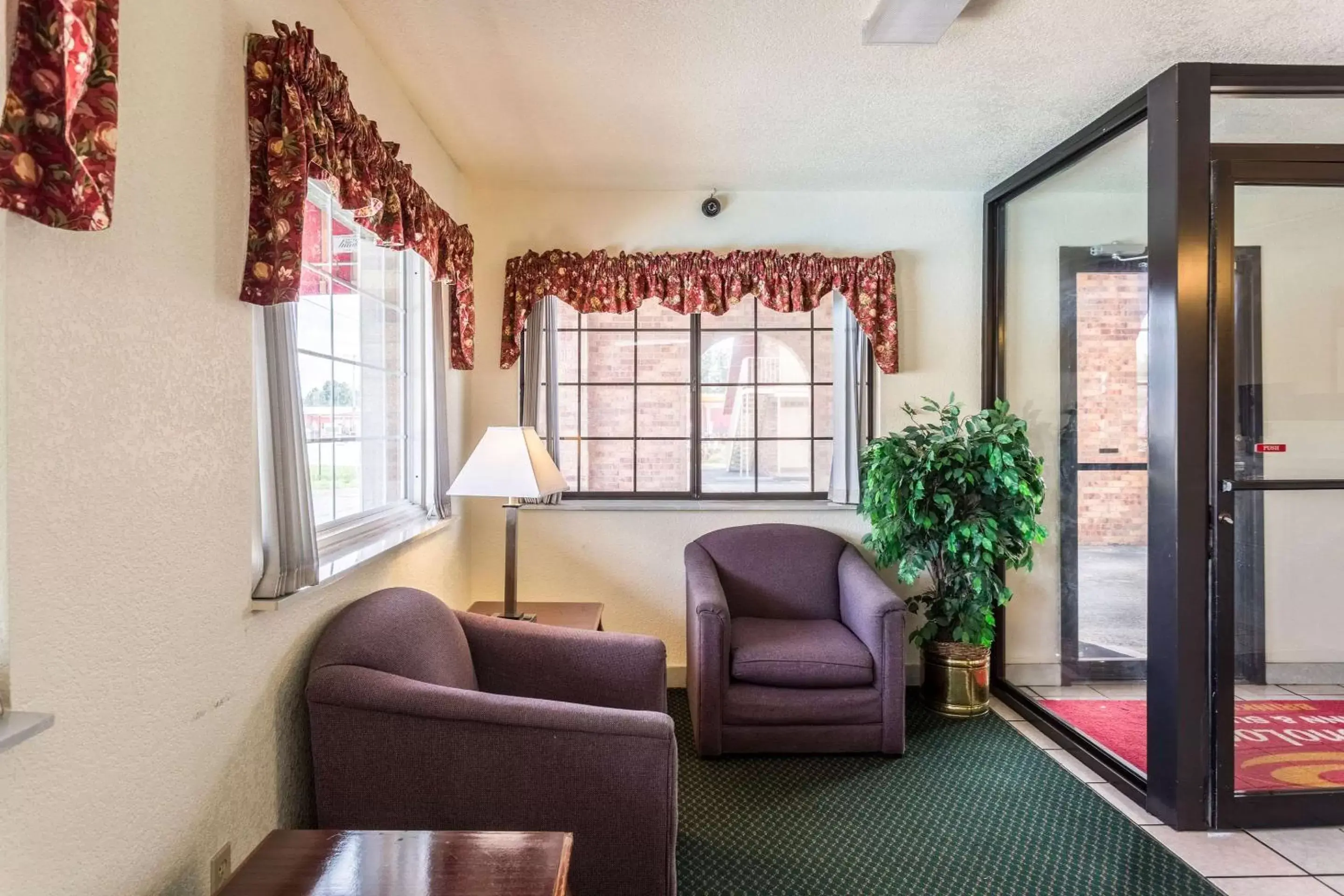 Lobby or reception, Seating Area in Econo Lodge & Suites Brinkley