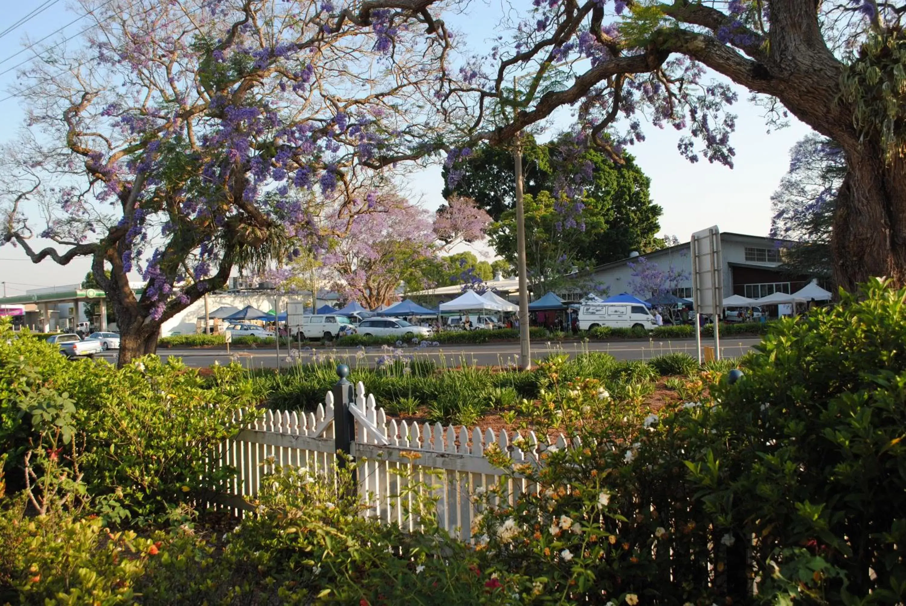 Day, Property Building in Fitzroy Motor Inn