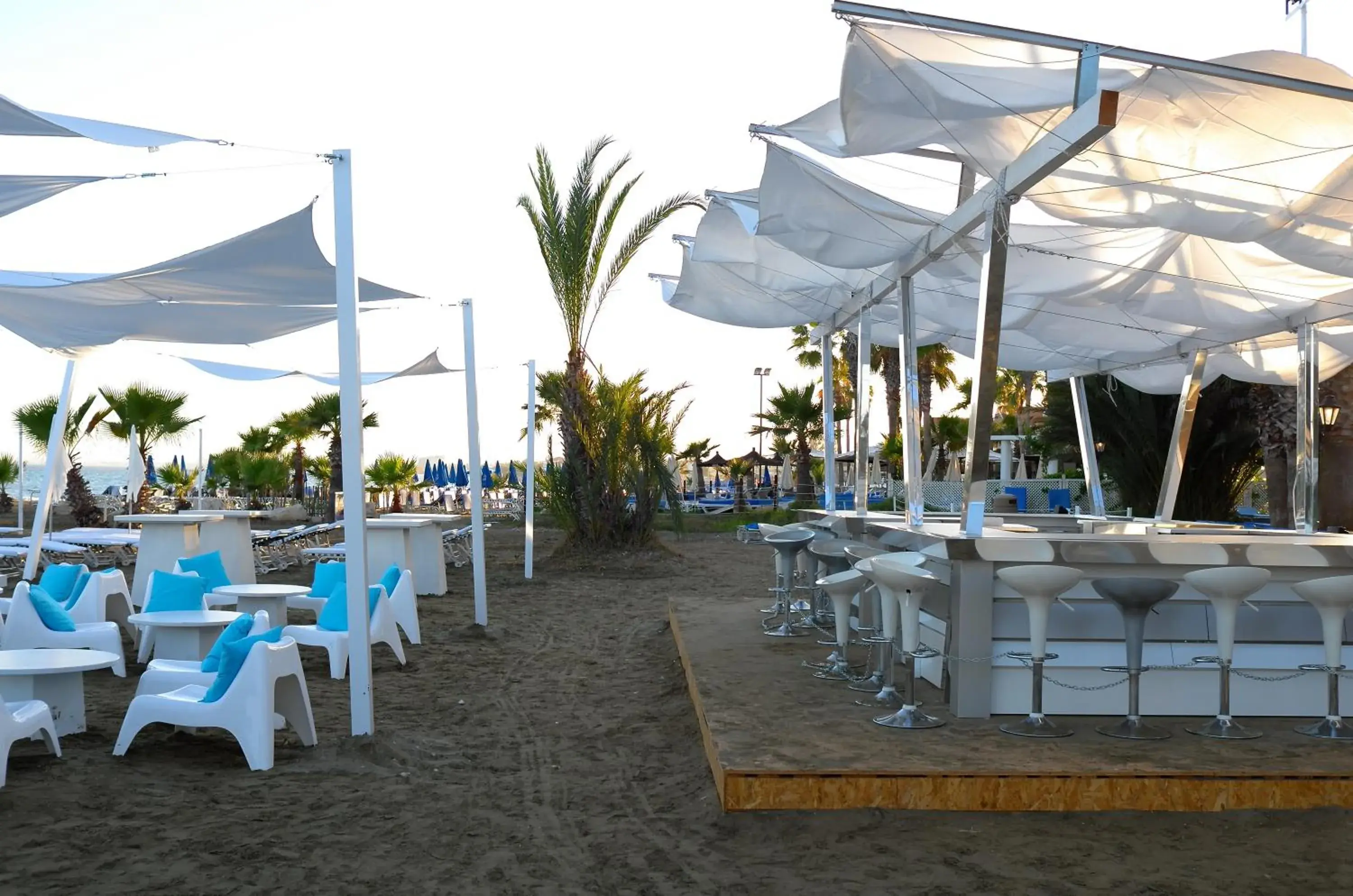 Lounge or bar, Restaurant/Places to Eat in Sentido Sandy Beach Hotel & Spa