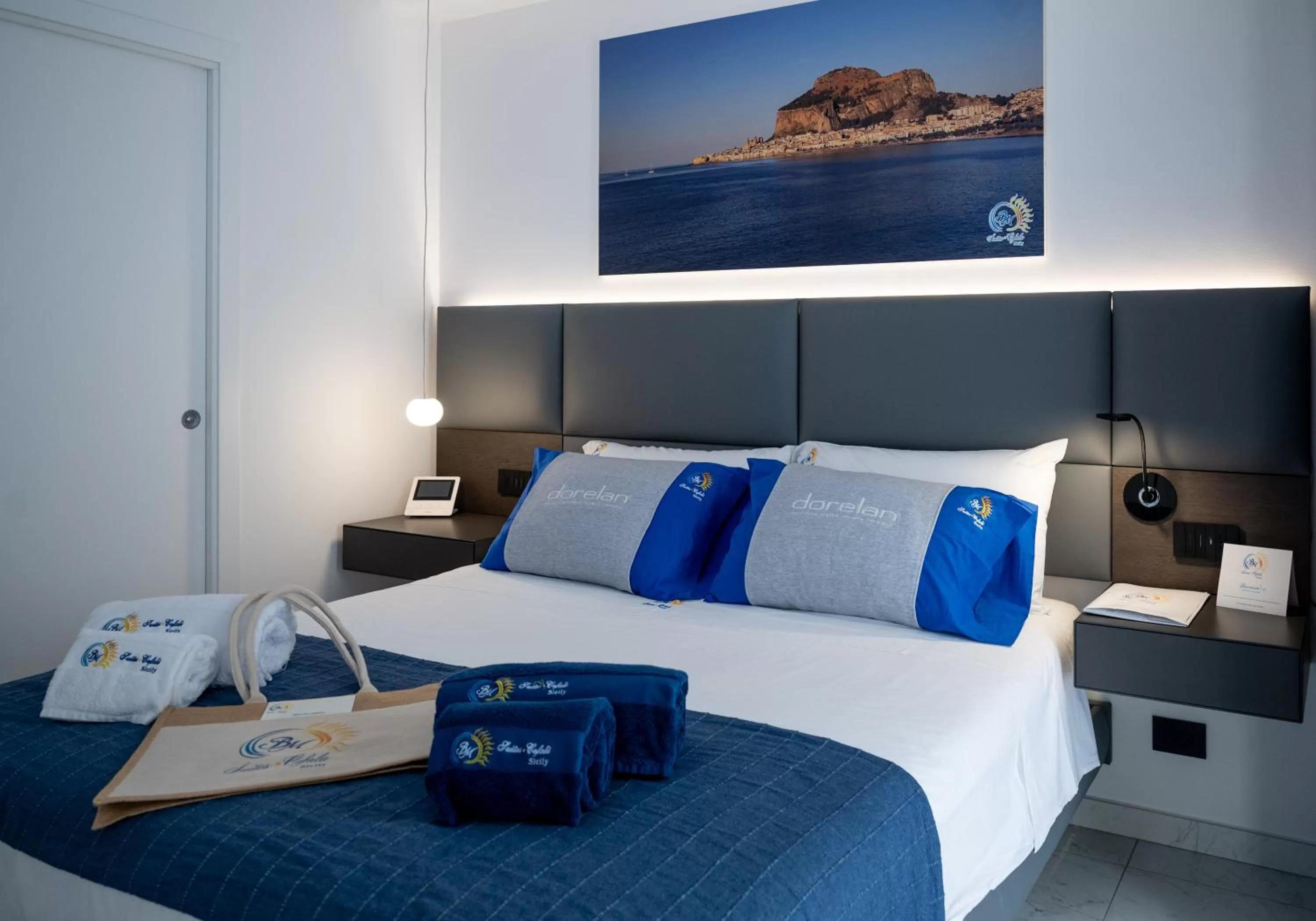 Bed in BM SUITES CEFALU