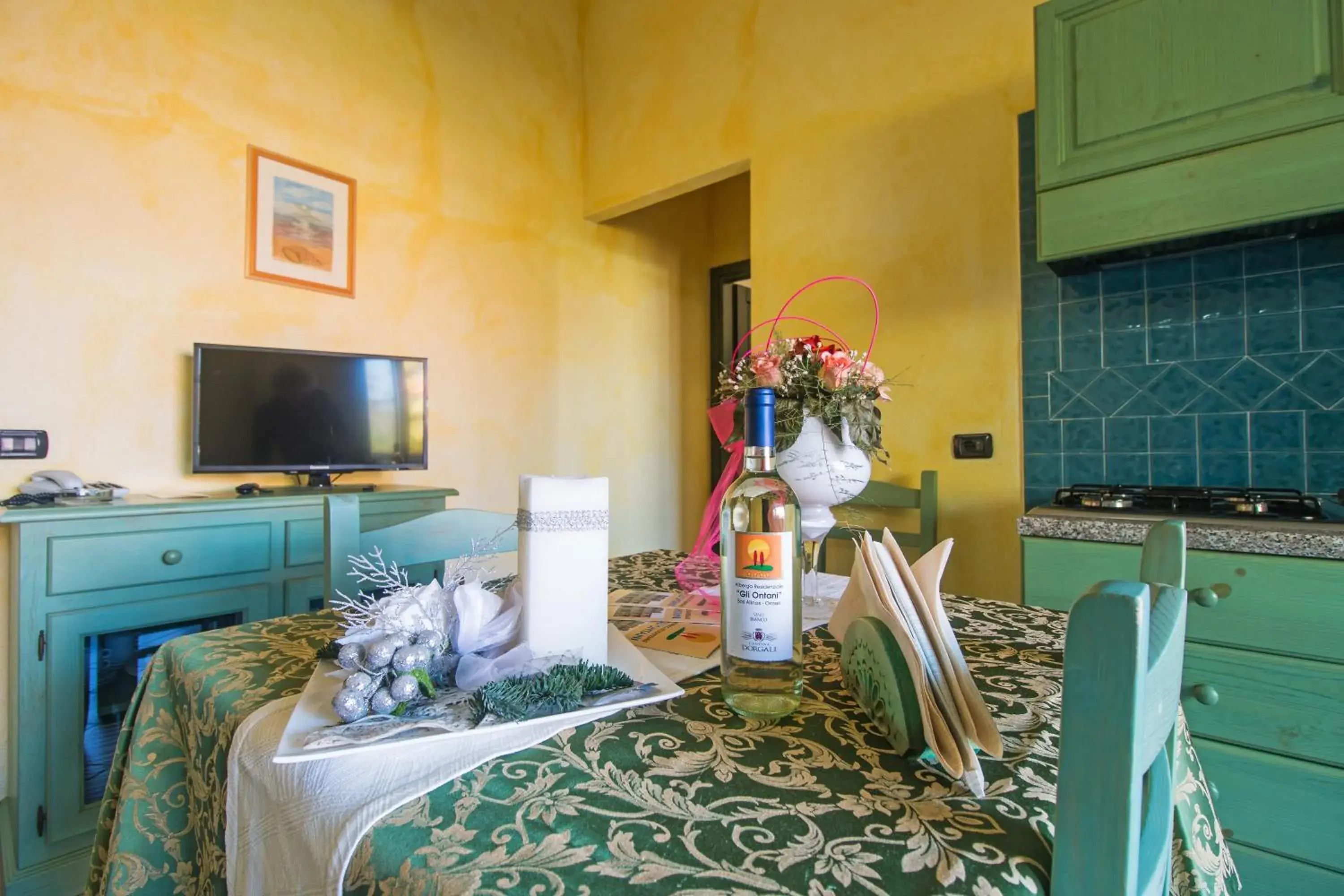 Kitchen or kitchenette in Albergo Residenziale Gli Ontani