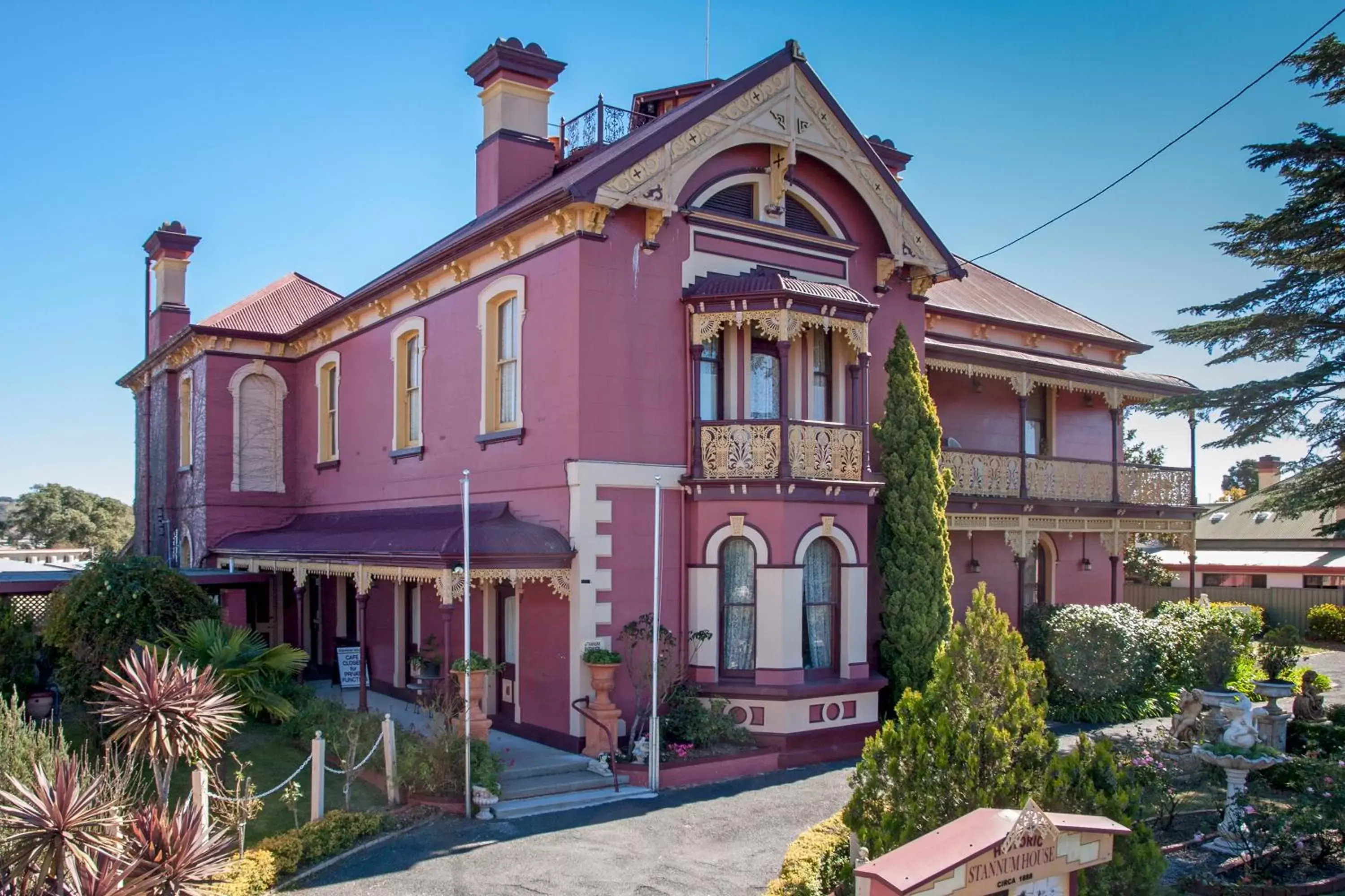 Property Building in Stannum House