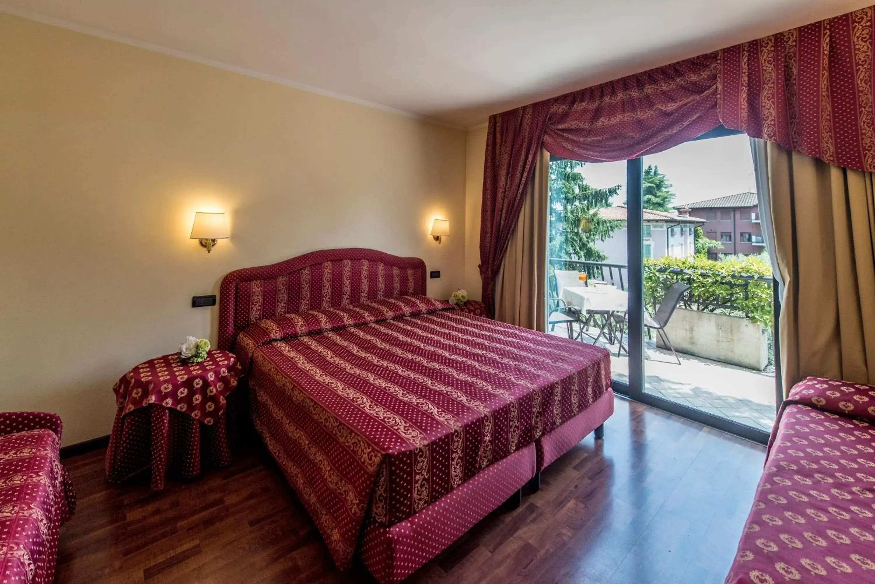 Bedroom, Bed in Admiral Hotel Villa Erme