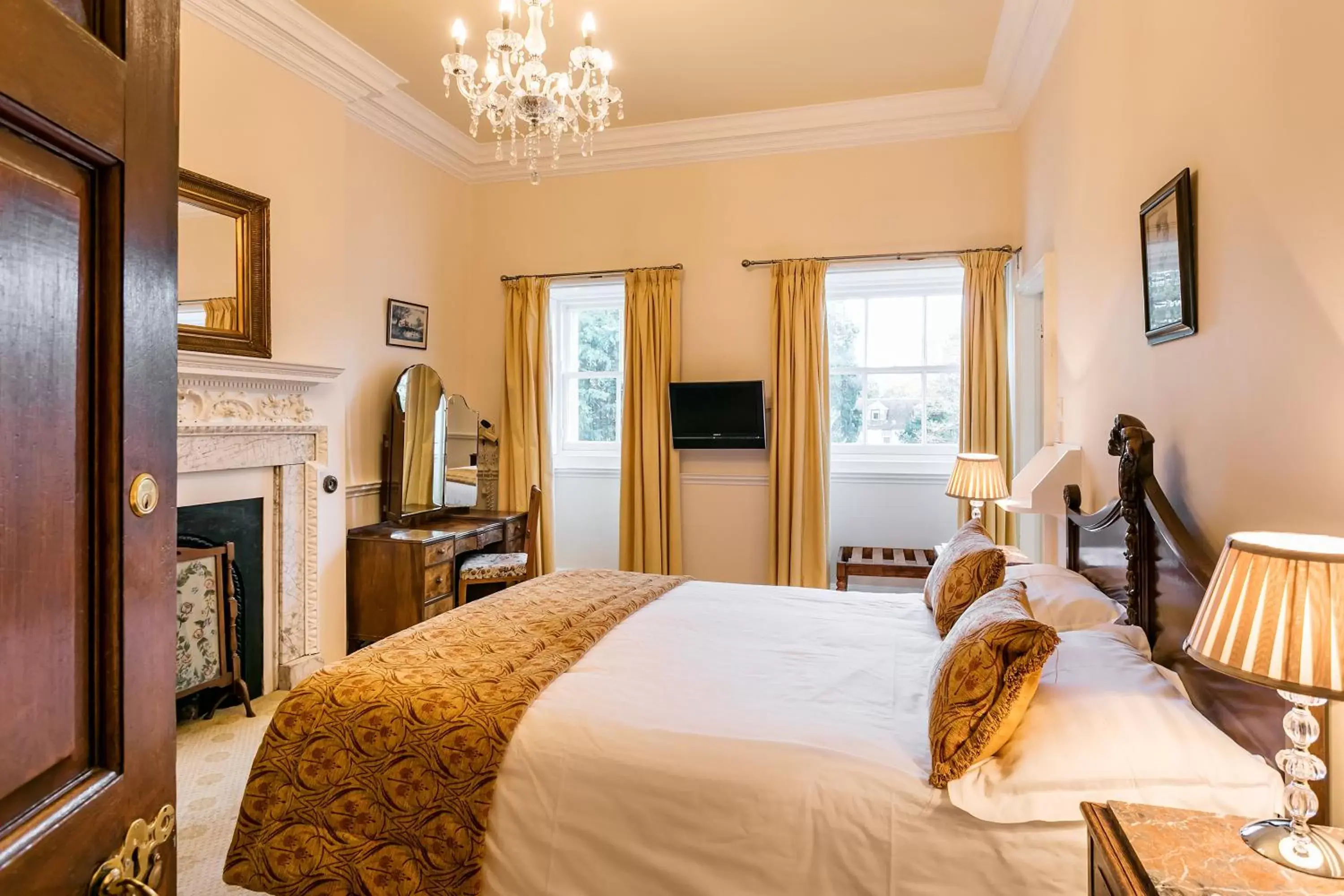 Bedroom in Ednam House Hotel