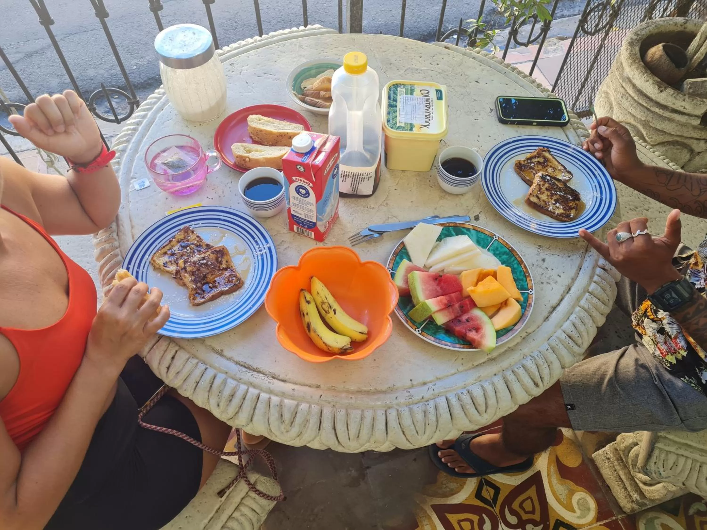 Continental breakfast in Casa del Agua