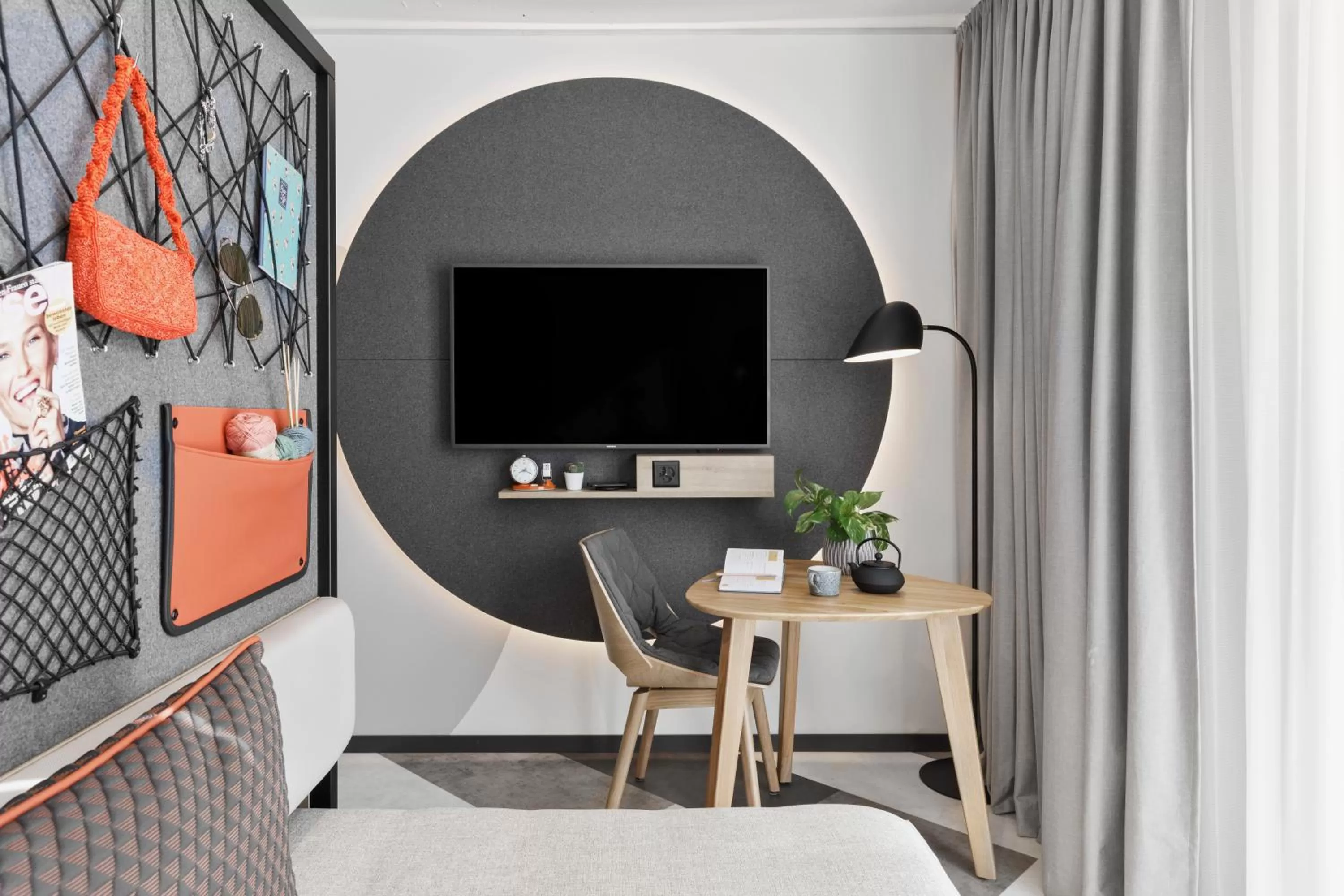 TV and multimedia in Stay KooooK Bern Wankdorf - Online Check In