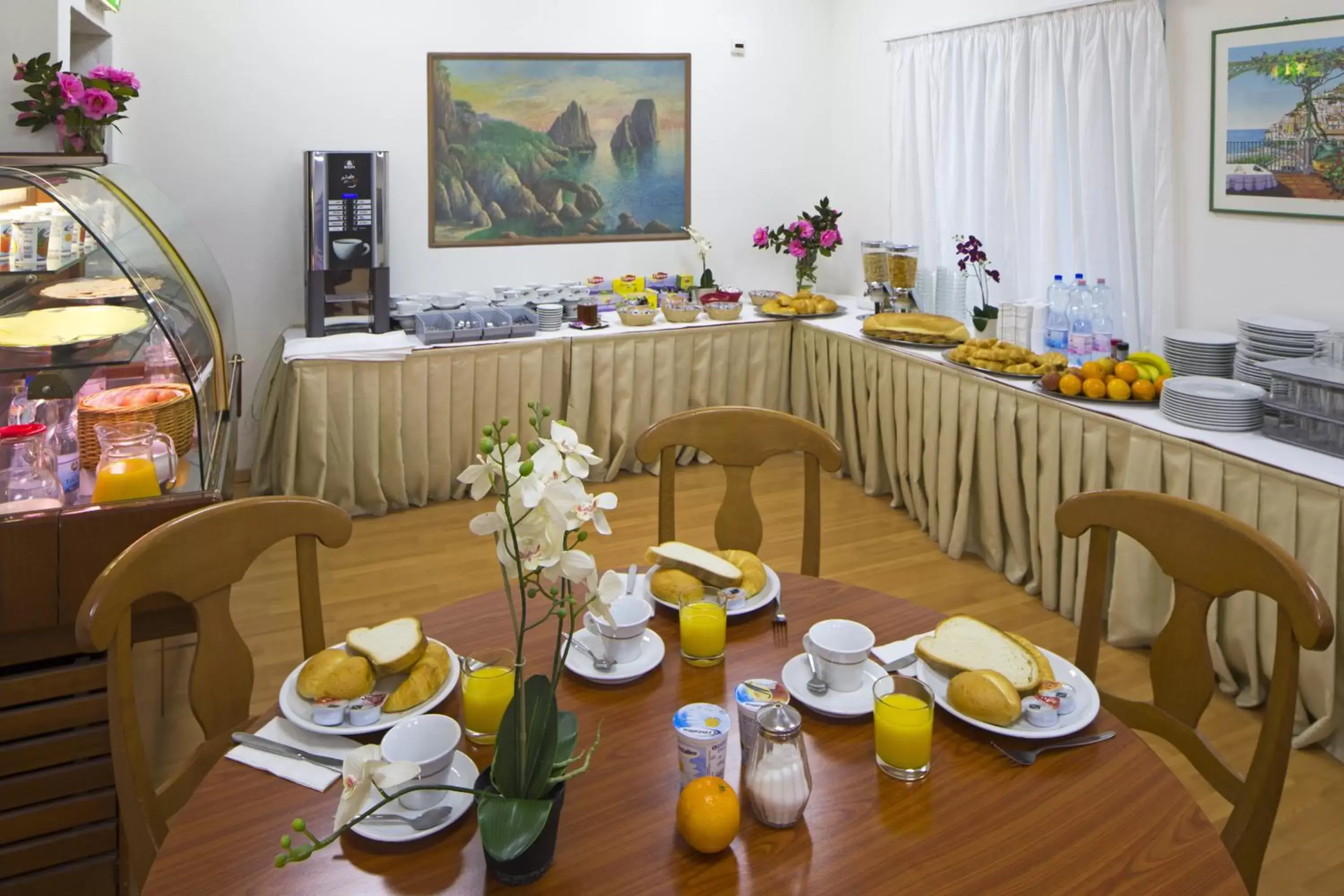 Food and drinks, Restaurant/Places to Eat in Hotel Garni Montaldi