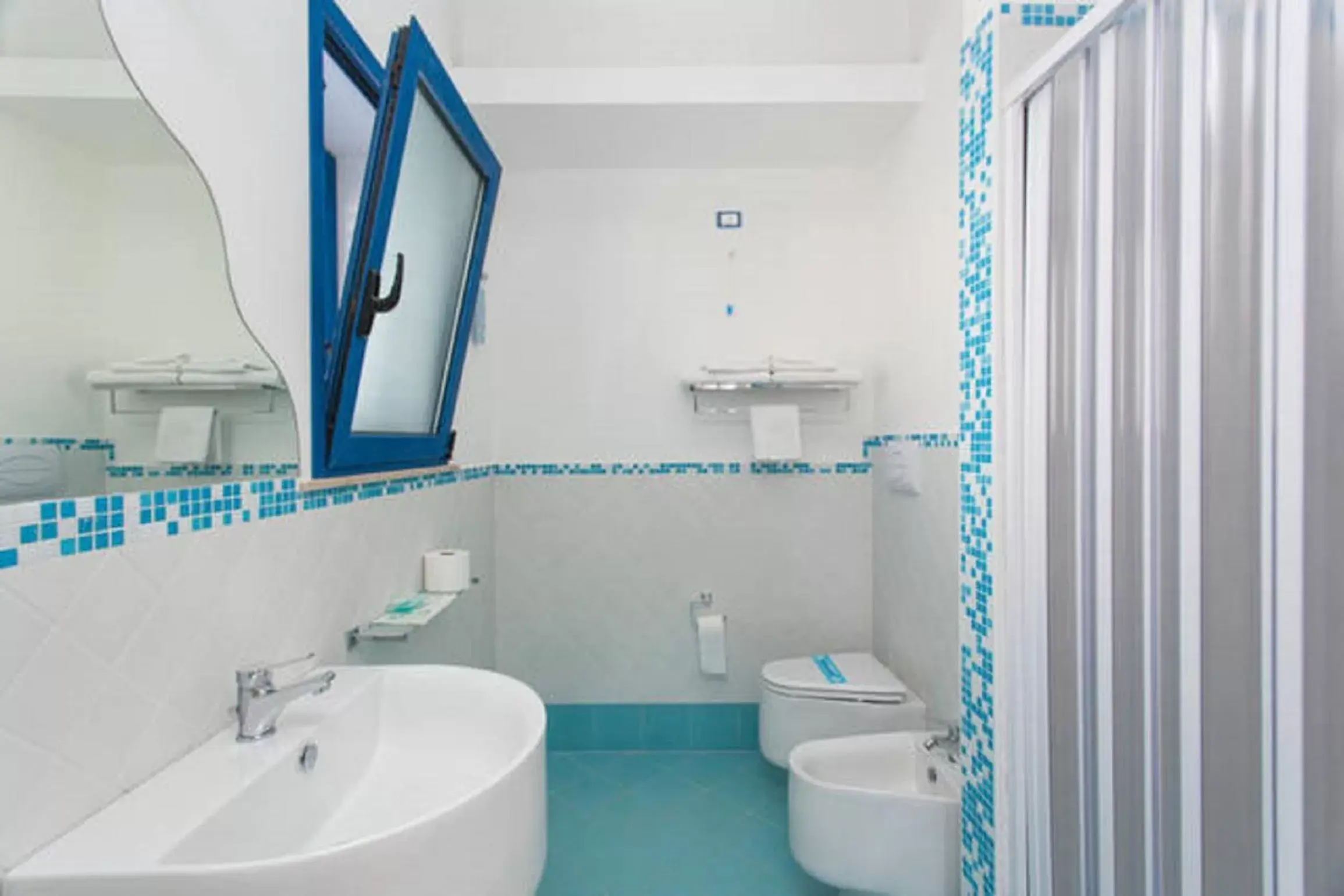 Shower, Bathroom in Petruso Resort