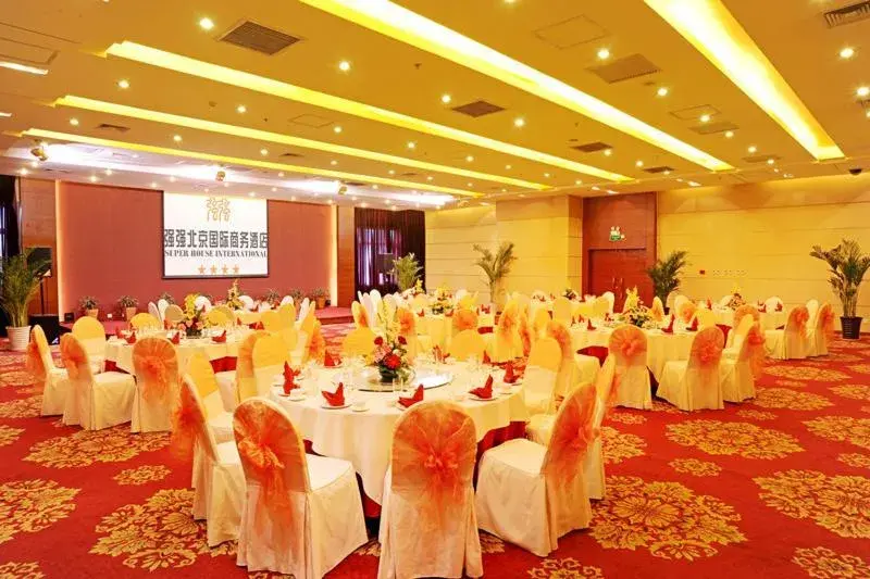 Banquet Facilities in Super House International