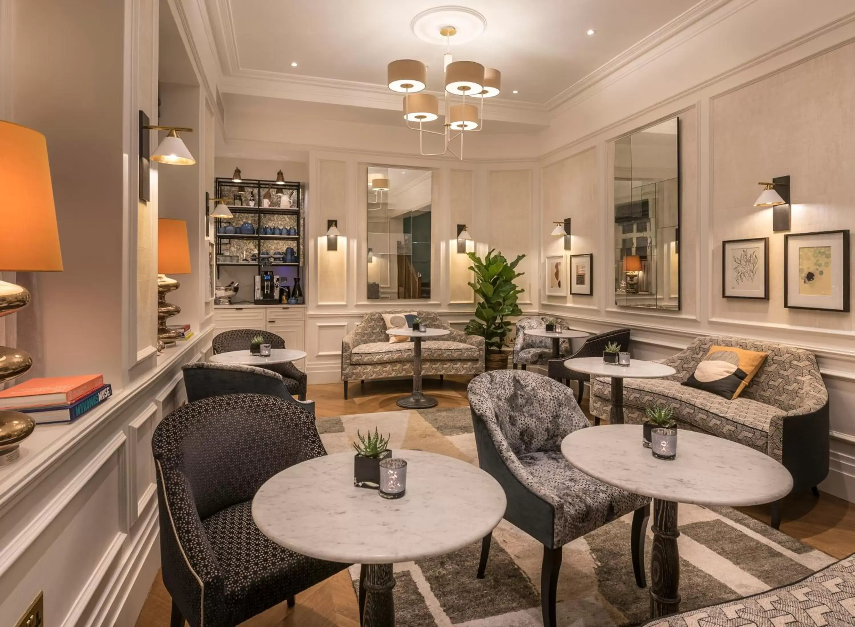 Lobby or reception in The Capital Hotel, Apartments & Townhouse - Small Luxury Hotels of The World Lobby or reception in The Capital Hotel, Apartments & Townhouse - Small Luxury Hotels of The World