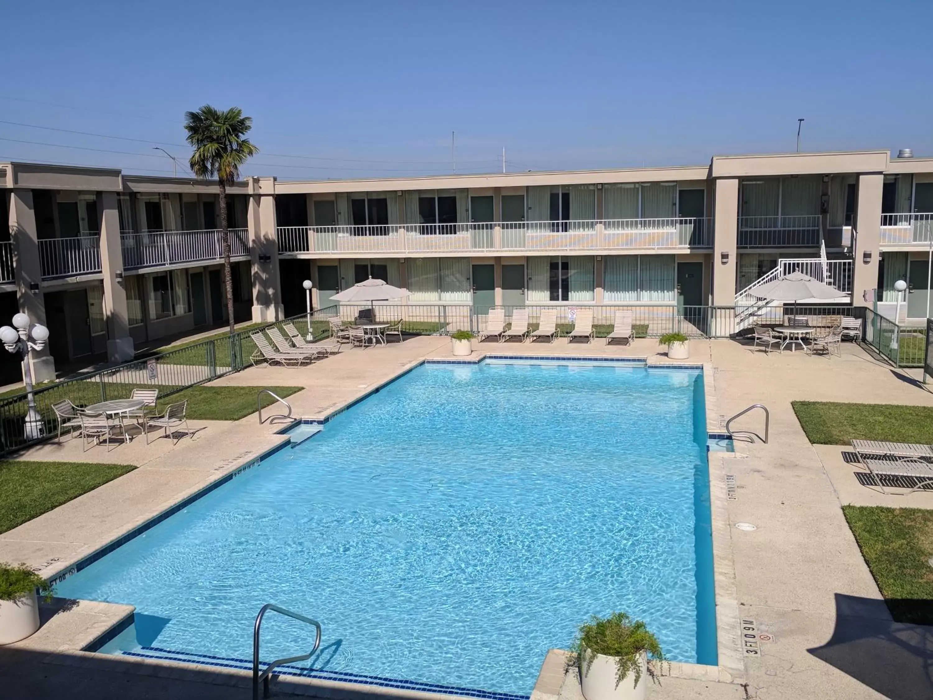 Swimming Pool in Days Inn by Wyndham Seguin TX