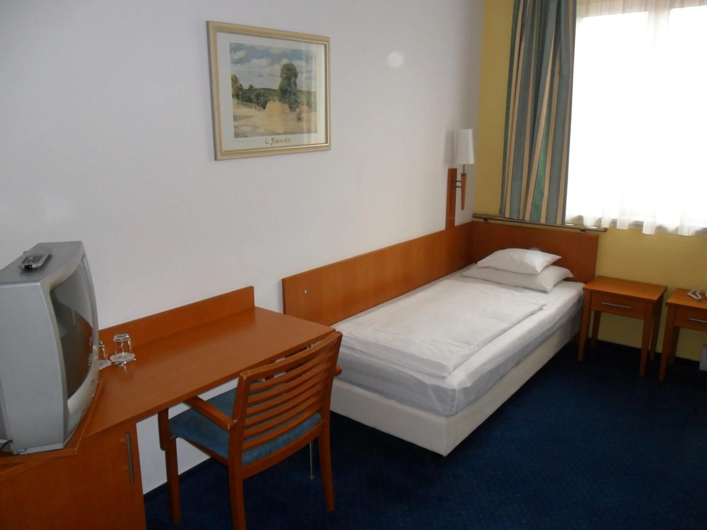 Single Room in Hotel Veritas Single Room in Hotel Veritas