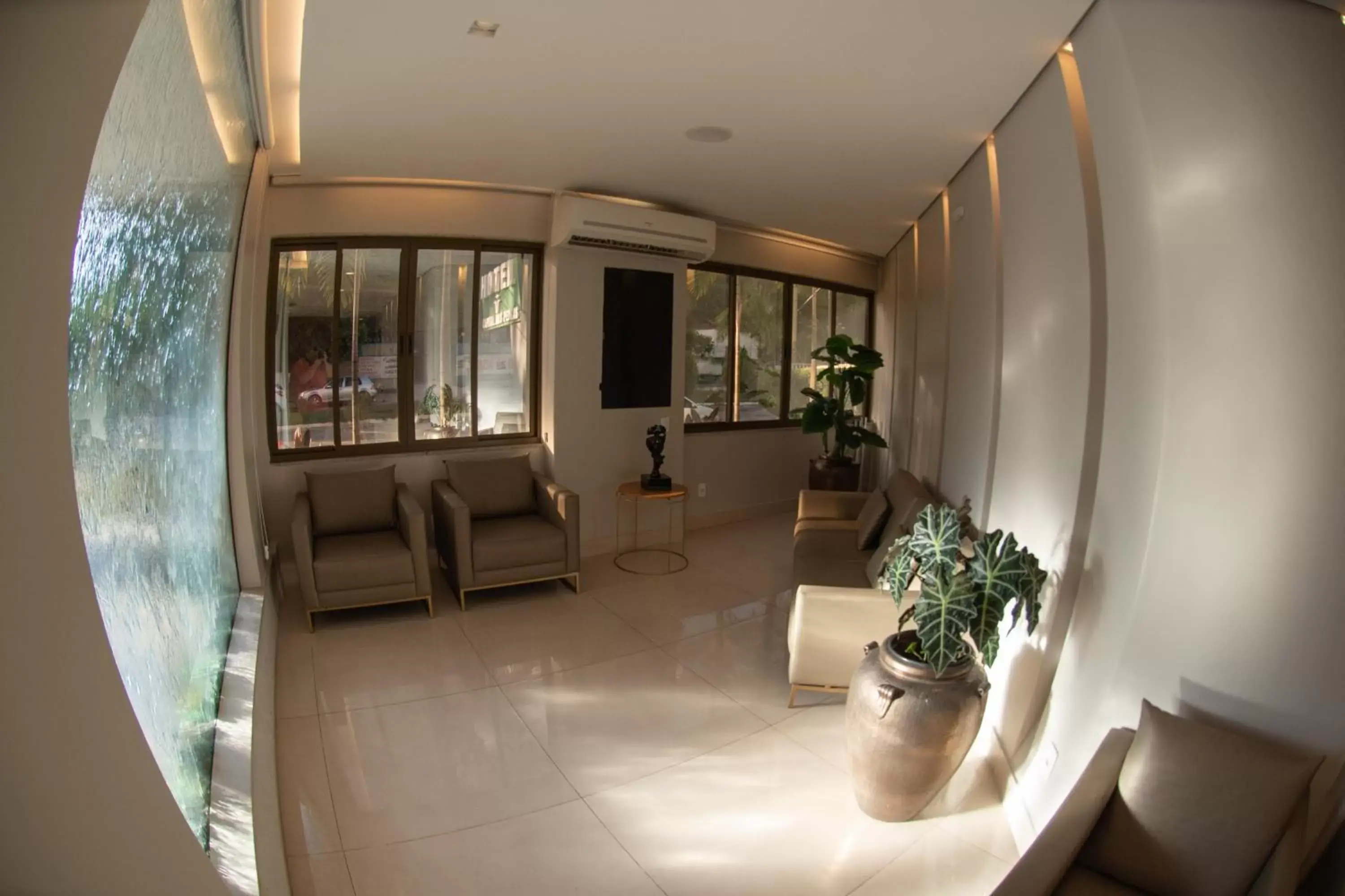 Living room, Lobby/Reception in Hotel Capital Das Pedras