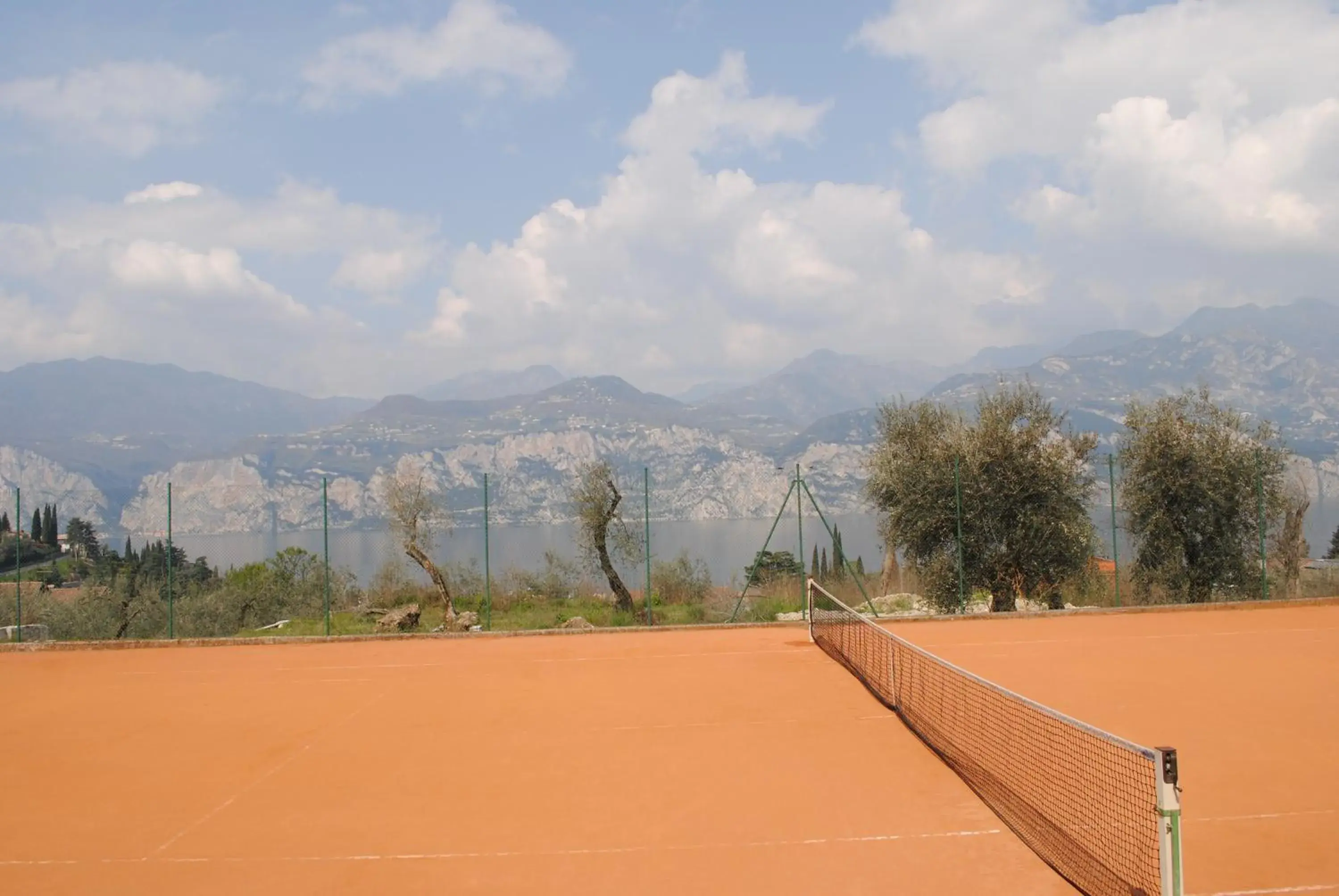 Tennis court, Mountain View in Hotel Laura Christina