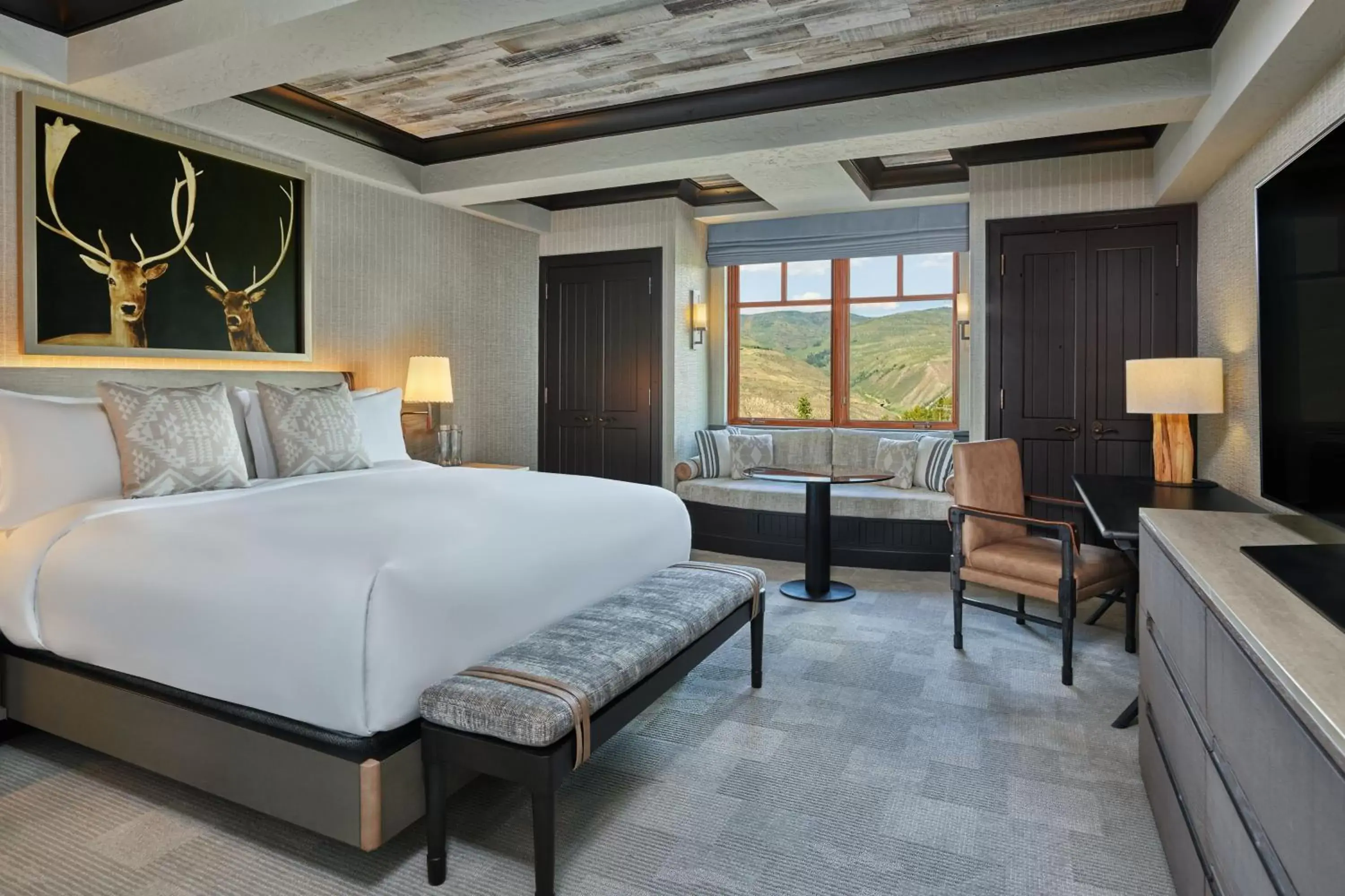 Photo of the whole room, Bed in The Ritz-Carlton, Bachelor Gulch