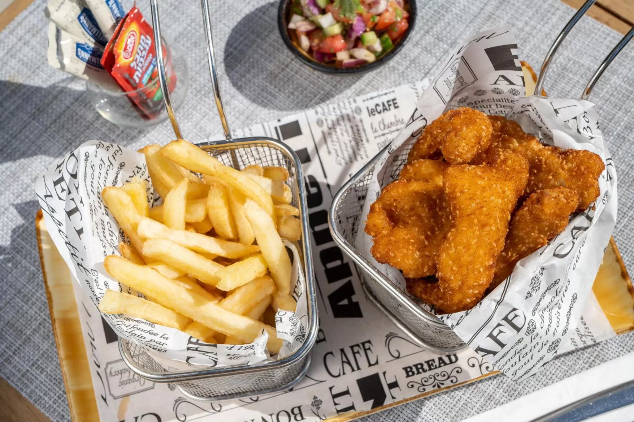 Food and drinks in Vert Hotel Eilat by AFI Hotels