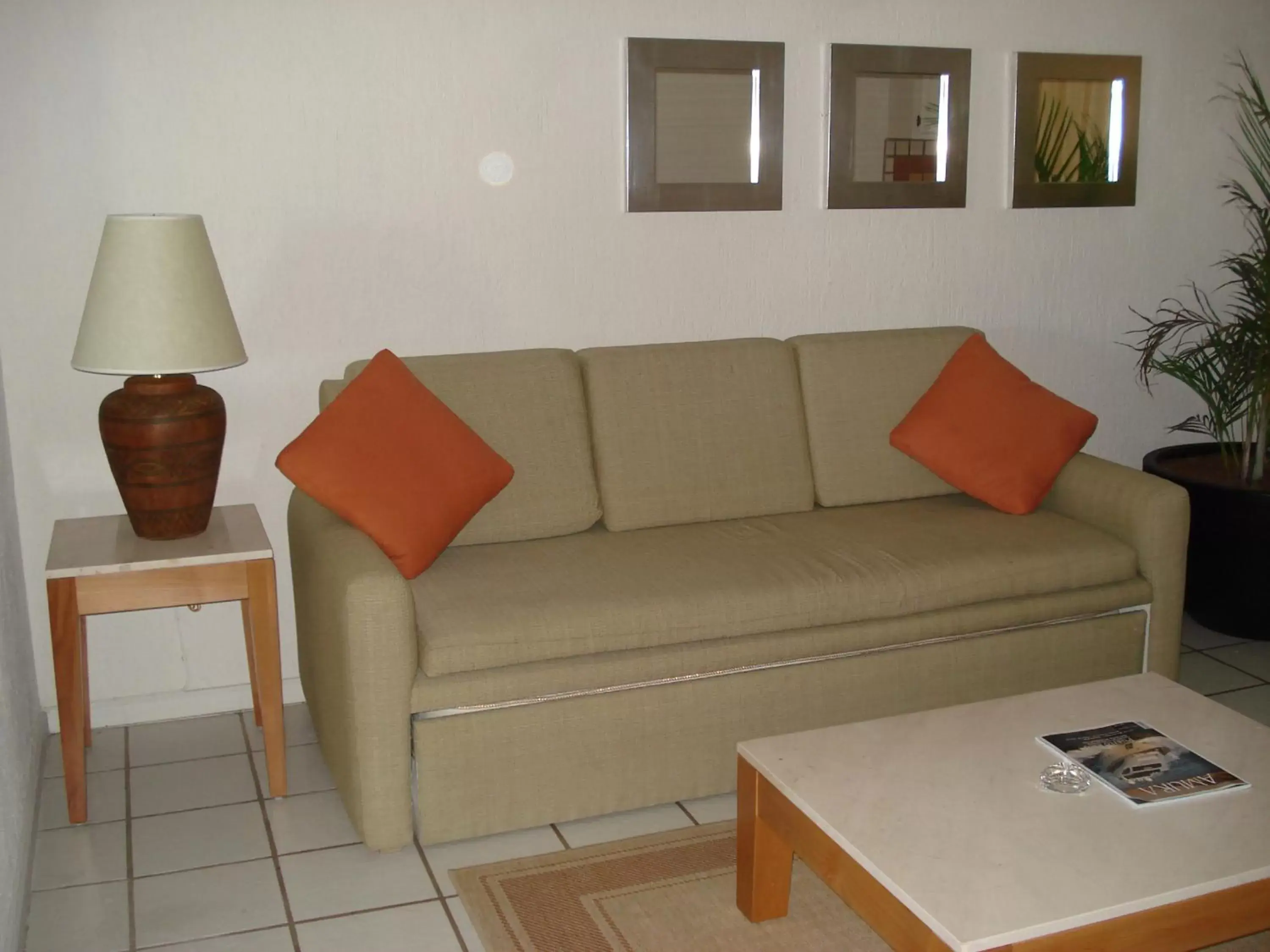 Living room, Seating Area in Park Royal Homestay Los Cabos
