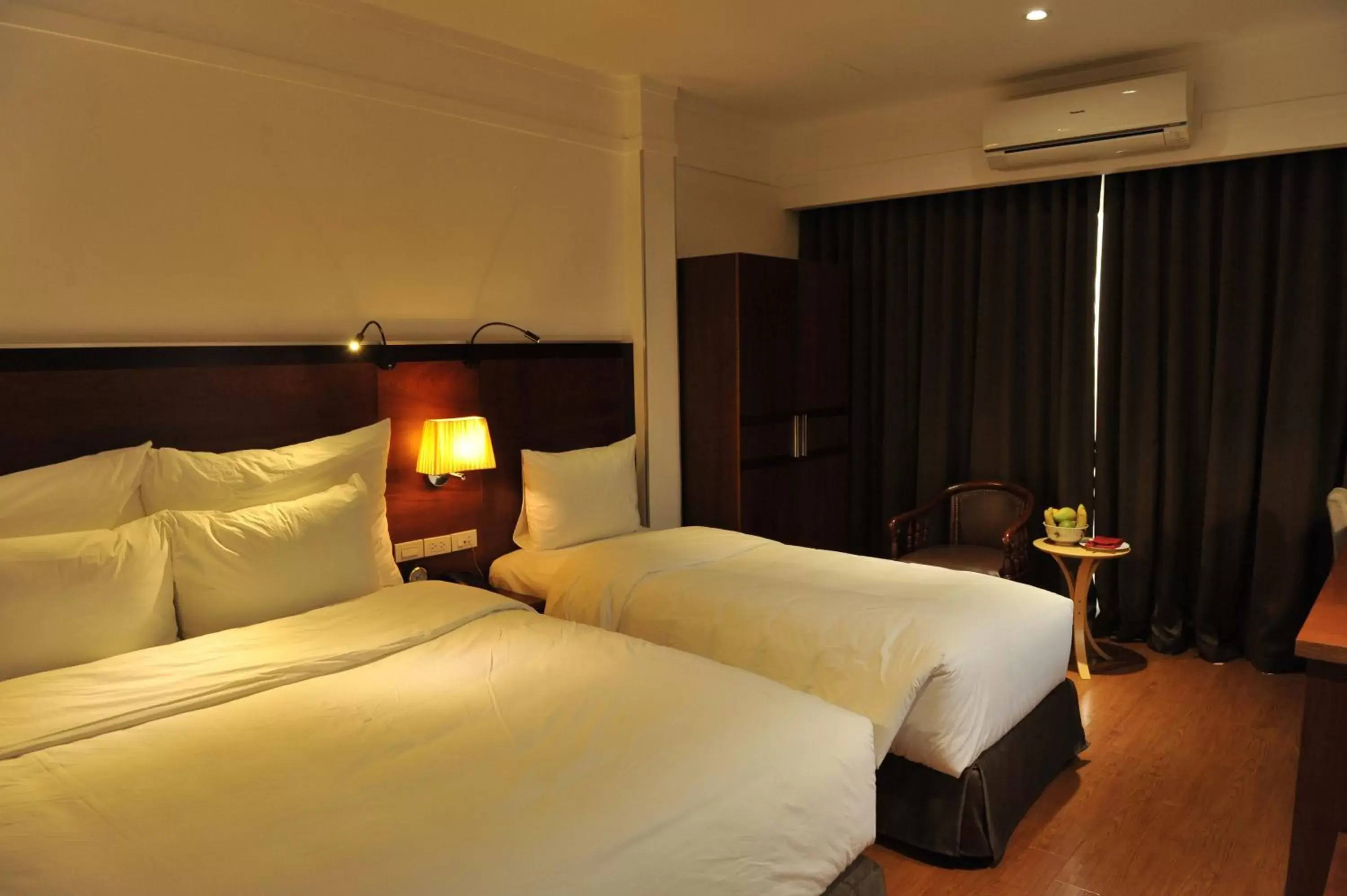 Bedroom, Bed in The Vancouver Hotel - Ninh Binh