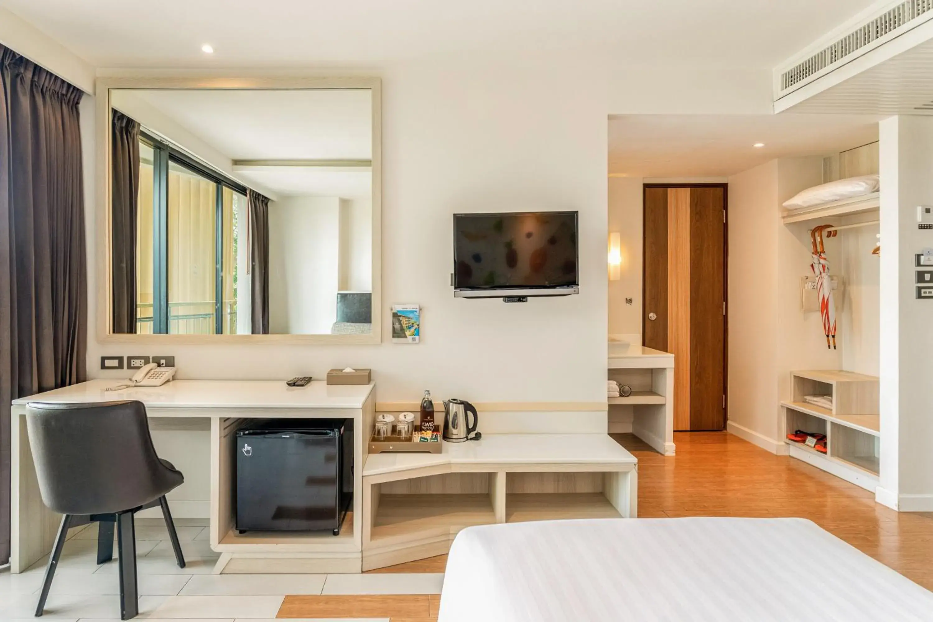 Bed, Kitchen/Kitchenette in Sand Dunes Chaolao Beach Resort