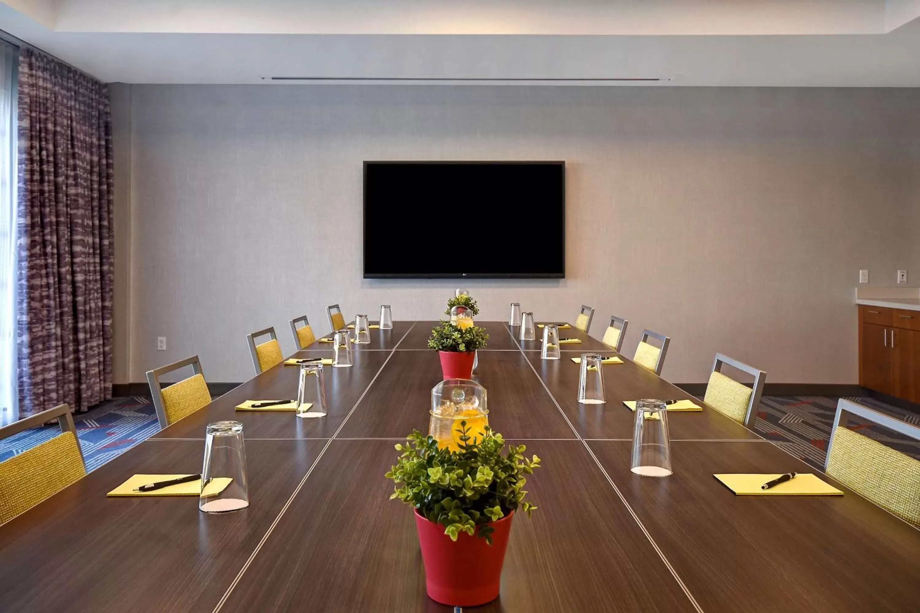 Meeting/conference room in Hampton Inn & Suites Las Vegas Convention Center - No Resort Fee