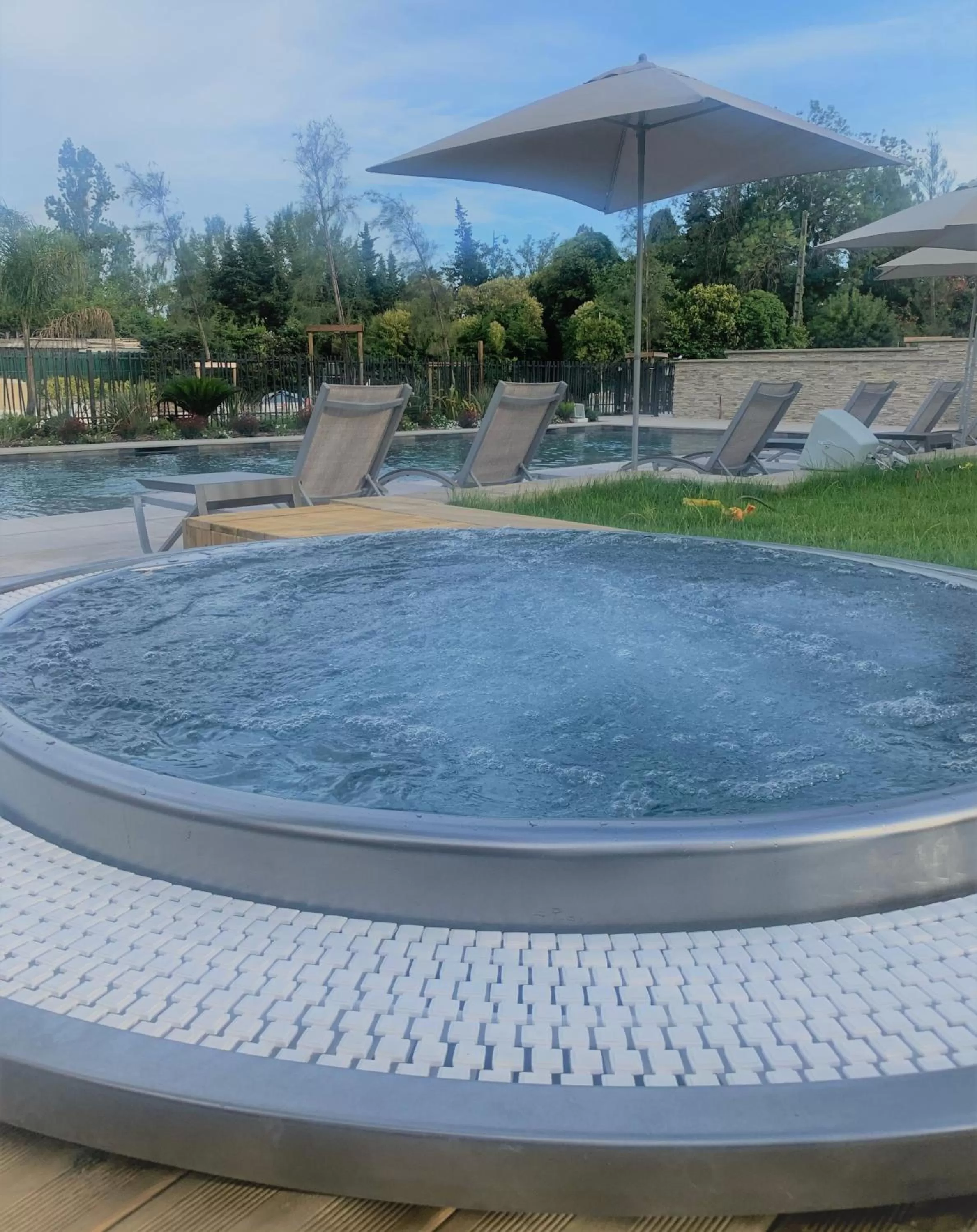 Hot Tub in Ilot du Golf BW Premier Collection