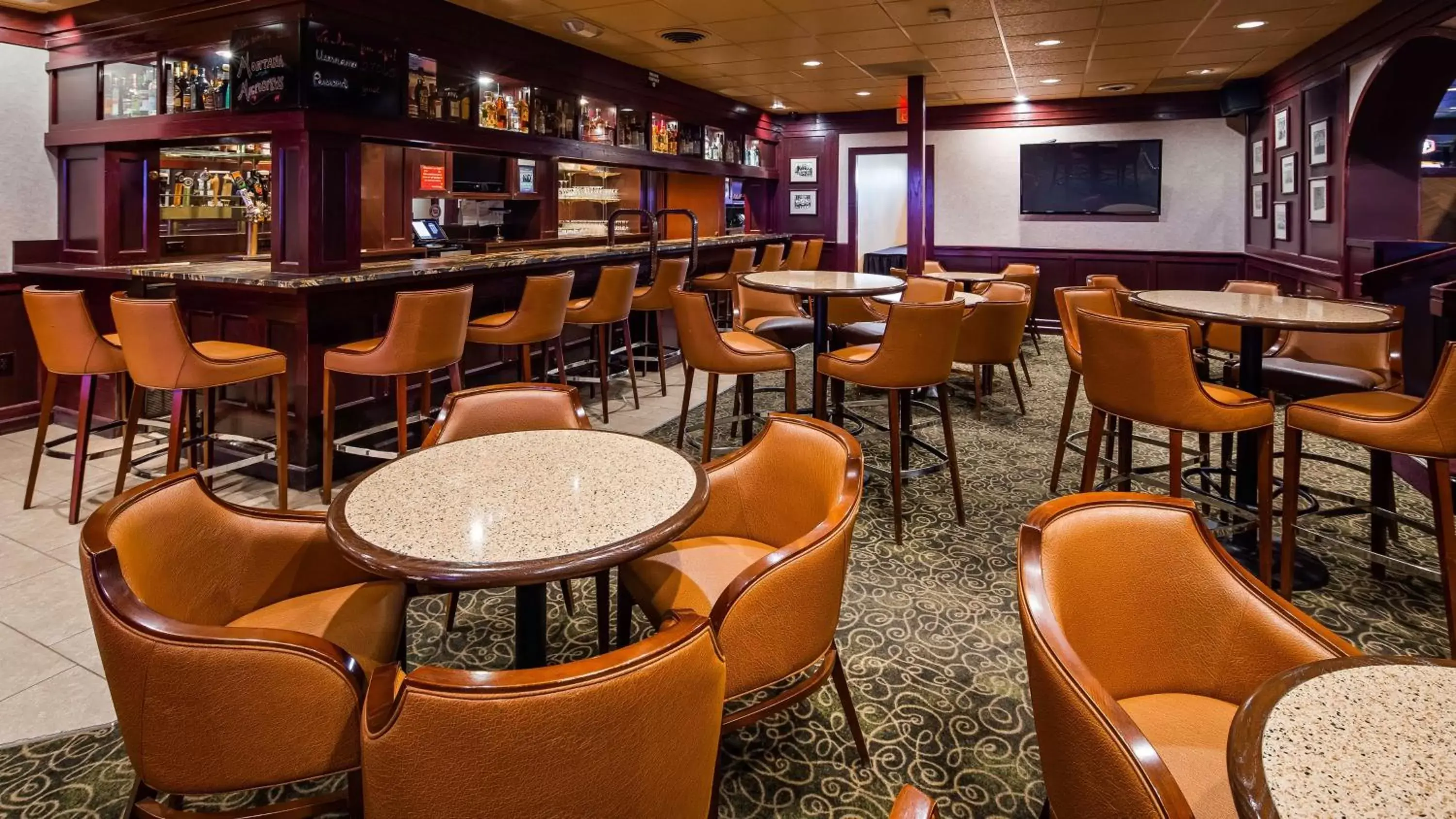Lounge or bar, Lounge/Bar in Best Western Plus Butte Plaza Inn