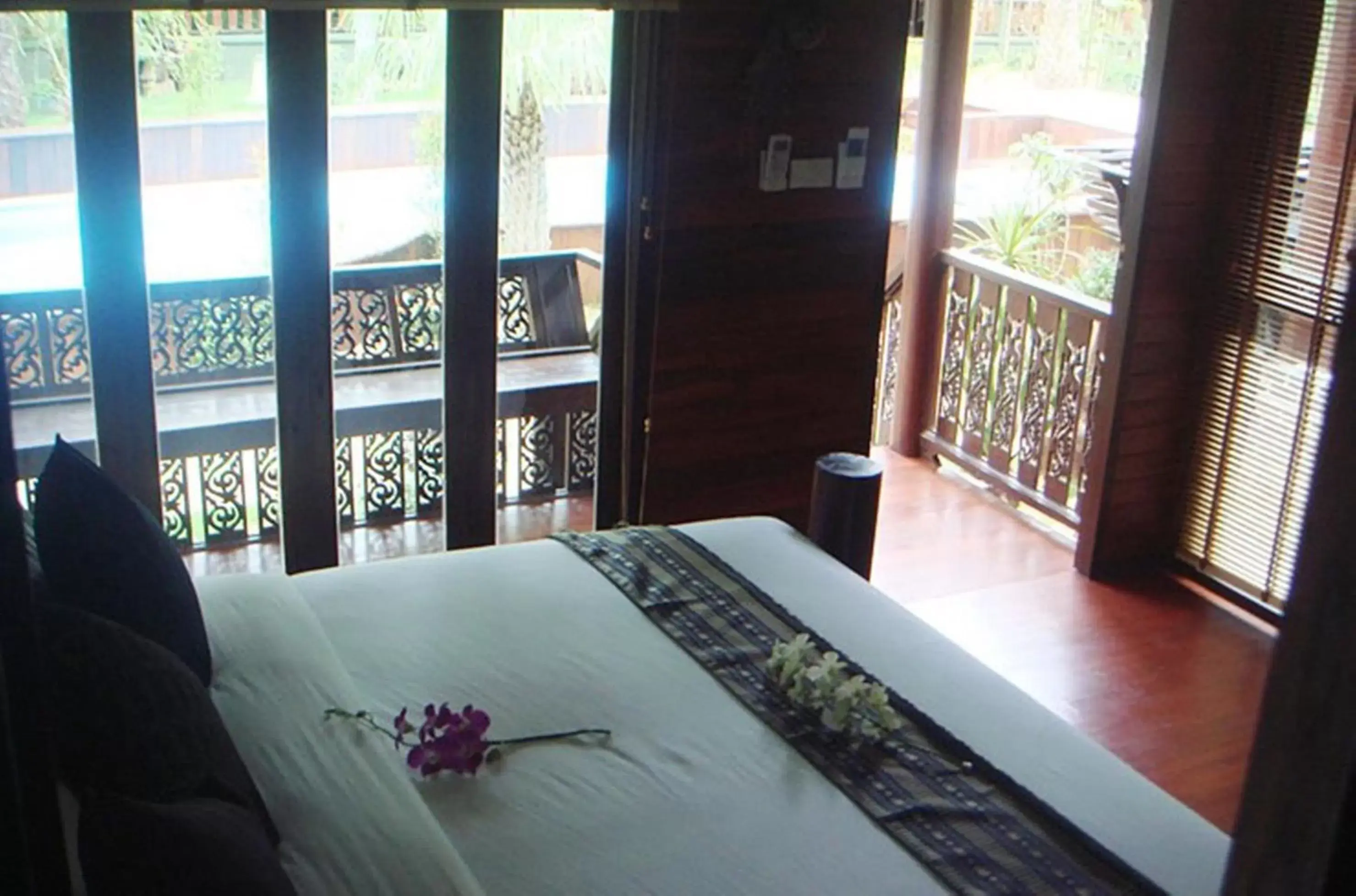 Bed in Baan Habeebee Resort