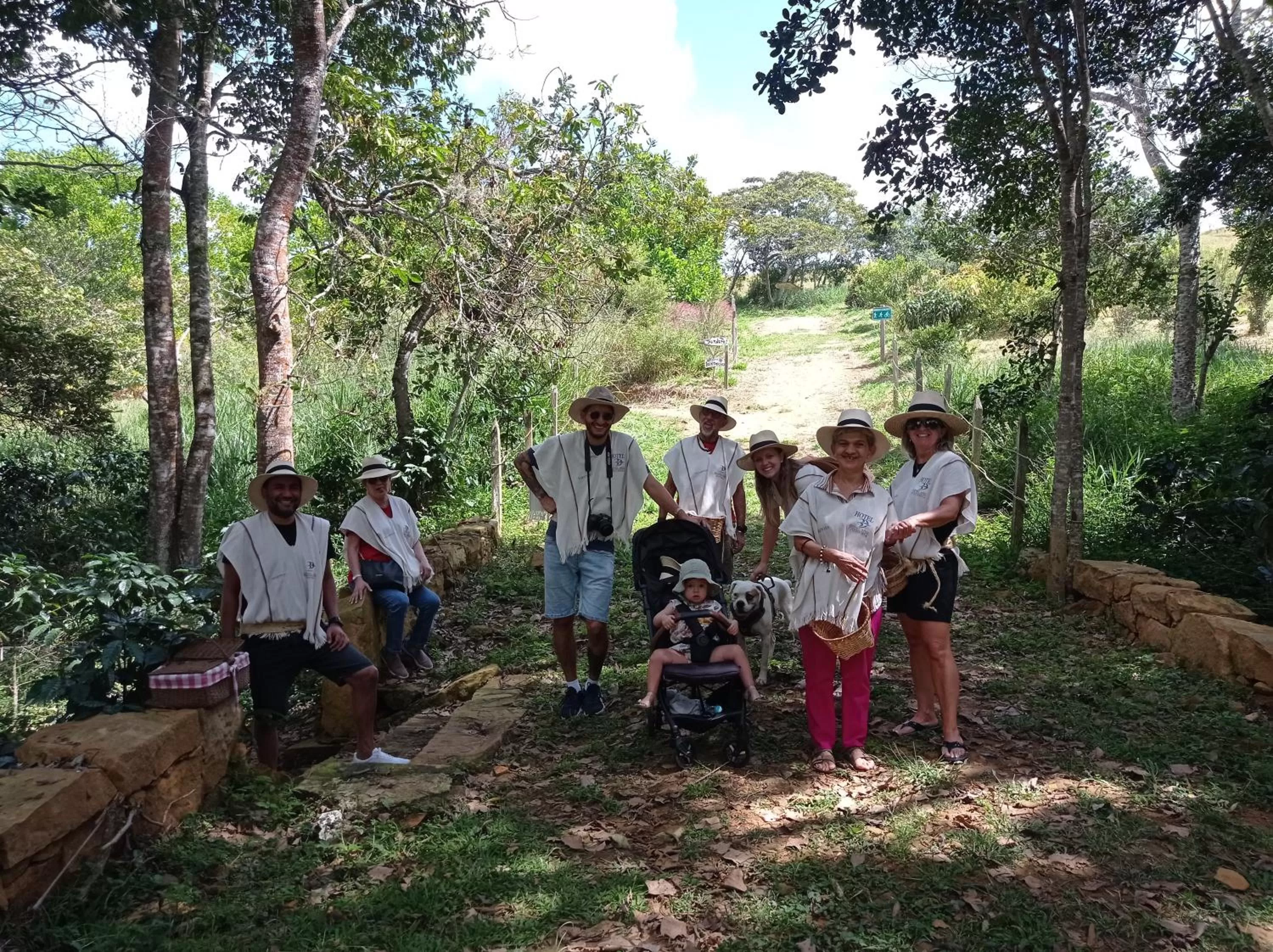 group of guests in Hotel Finca Buenos Aires Barichara