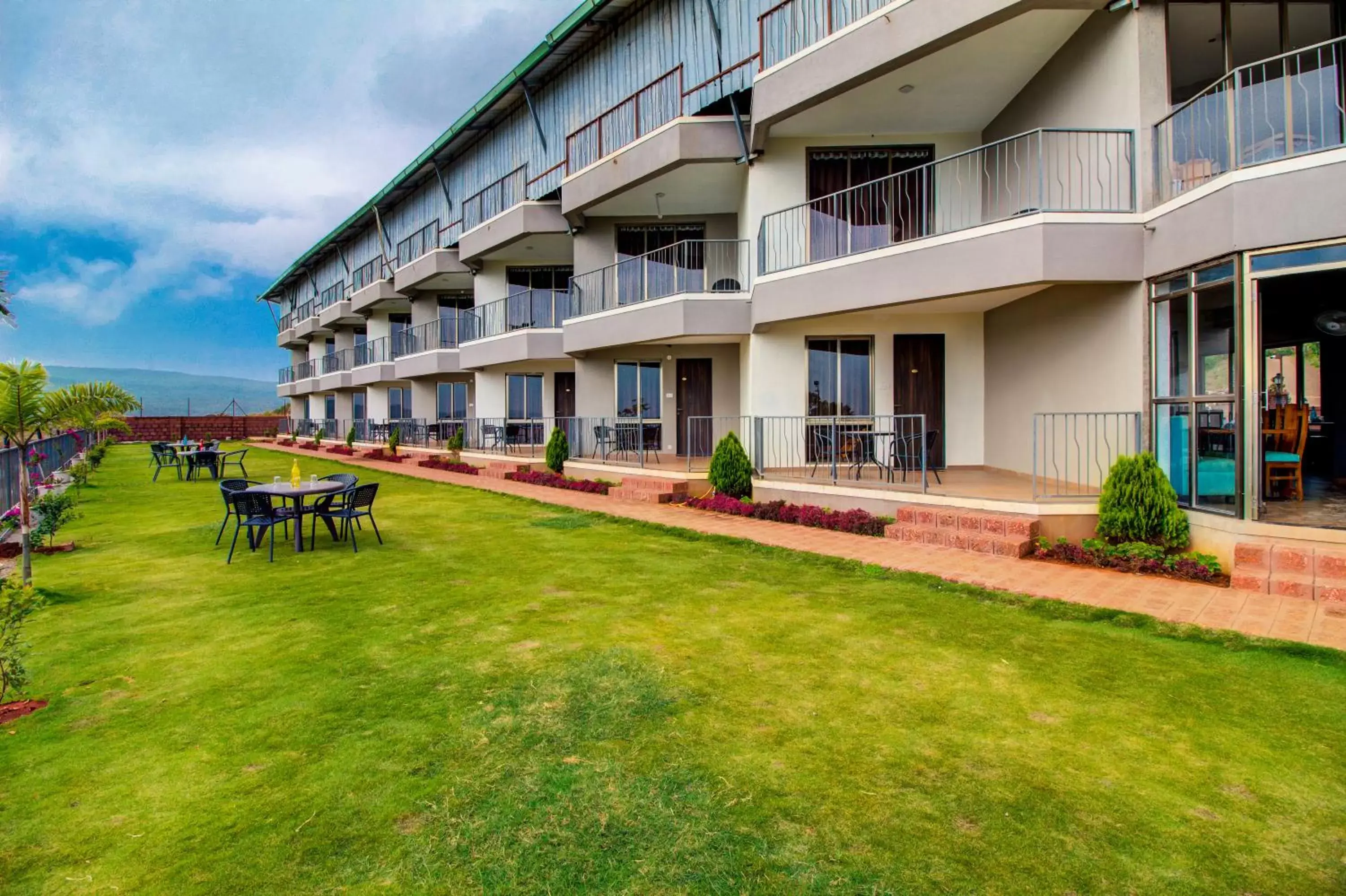 Property building in Mountain Breeze Resort, Mahabaleshwar Property building in Mountain Breeze Resort, Mahabaleshwar