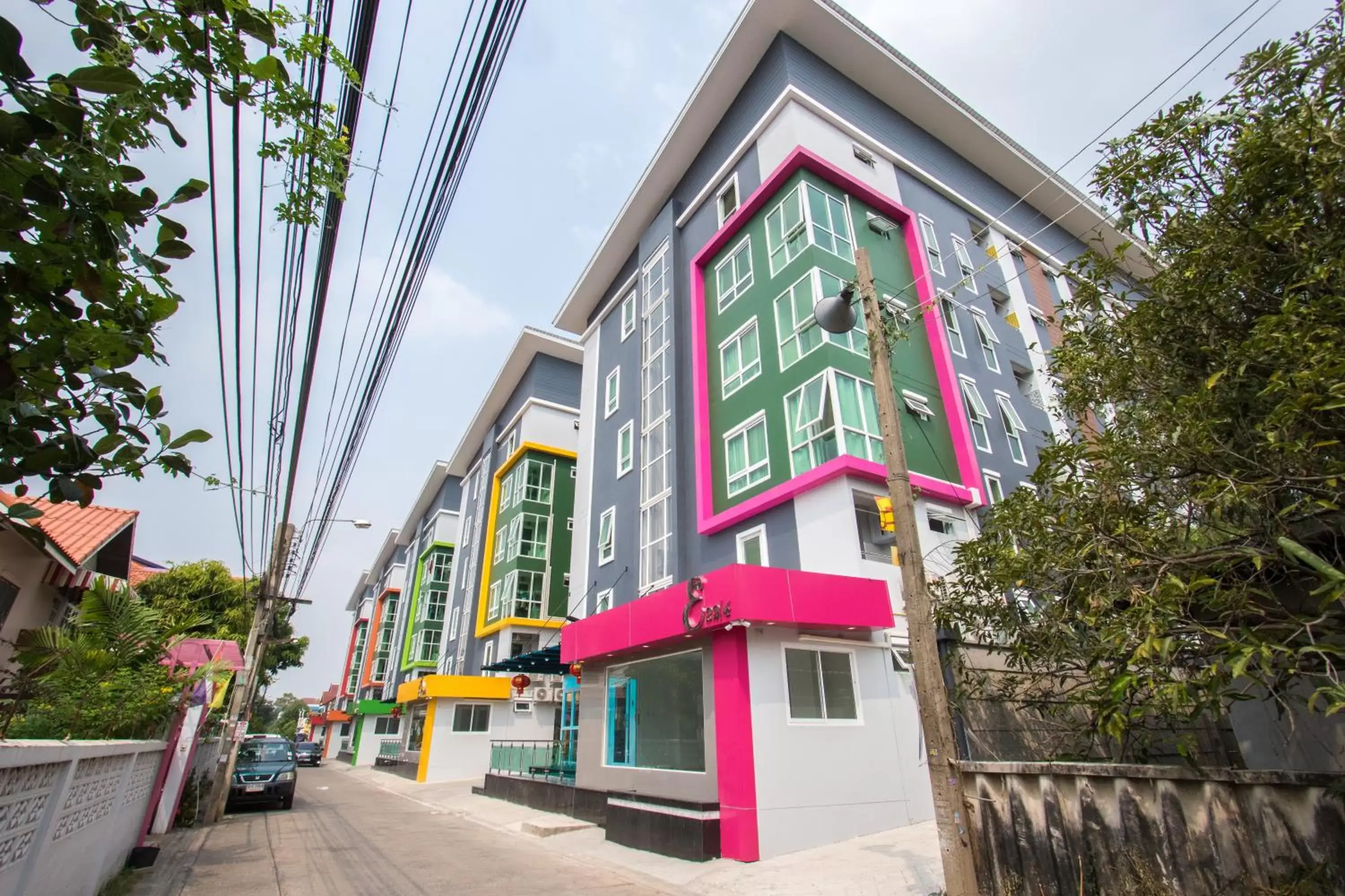 Property Building in B-your home Hotel Donmueang Airport Bangkok -SHA Certified SHA Plus