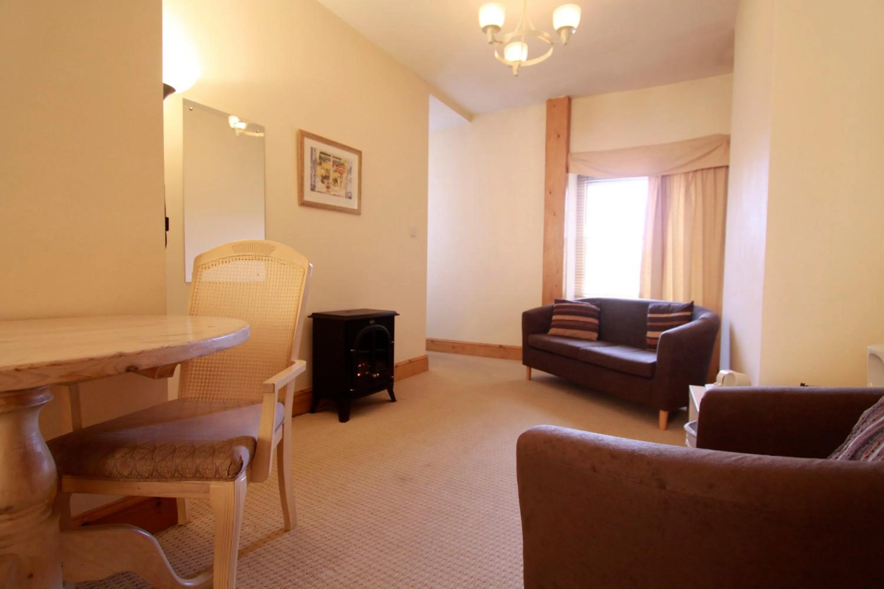 Day in Centre Of Britain Hotel