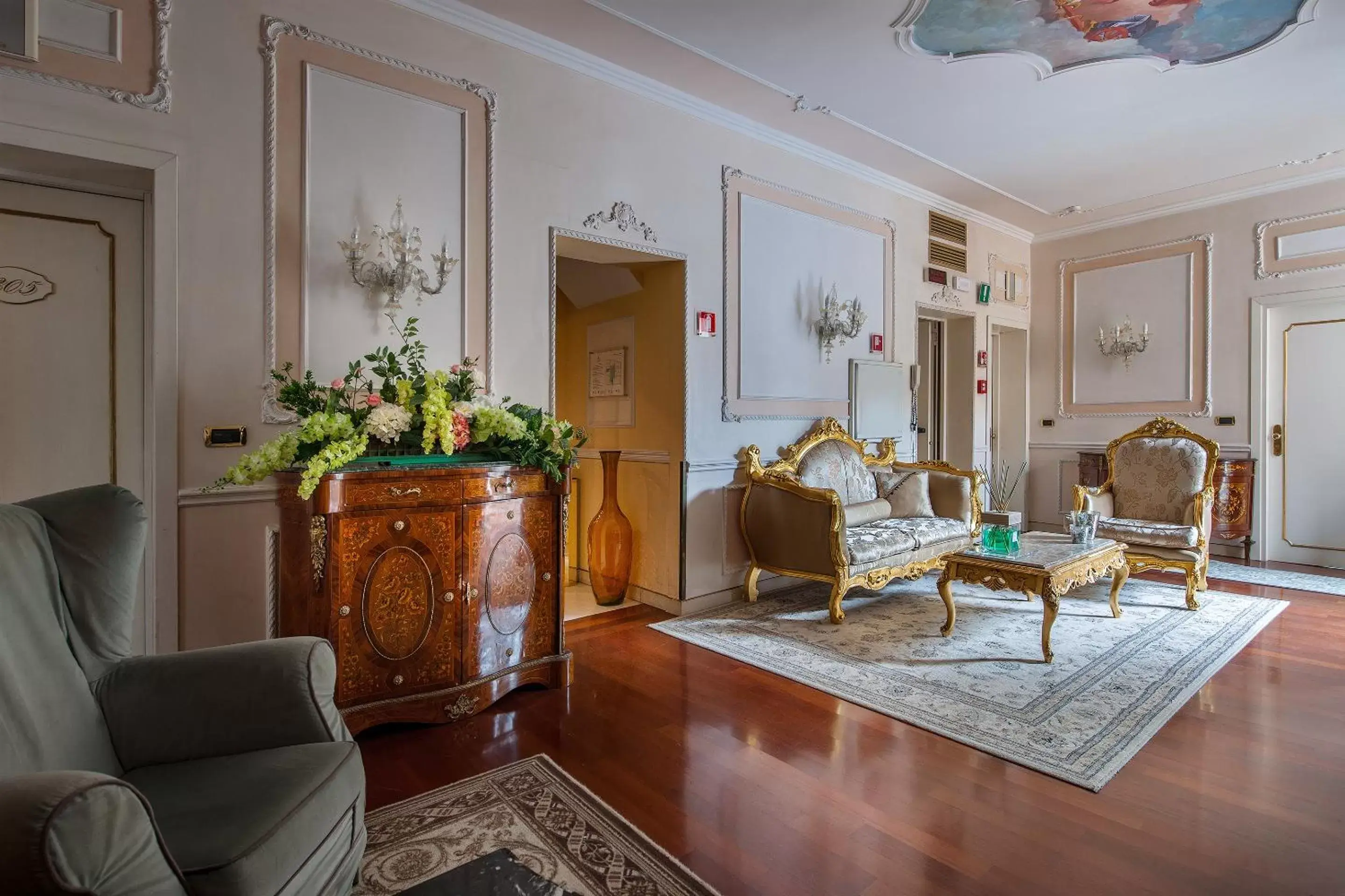 Lounge or bar in Hotel Ca' dei Conti Lounge or bar in Hotel Ca' dei Conti