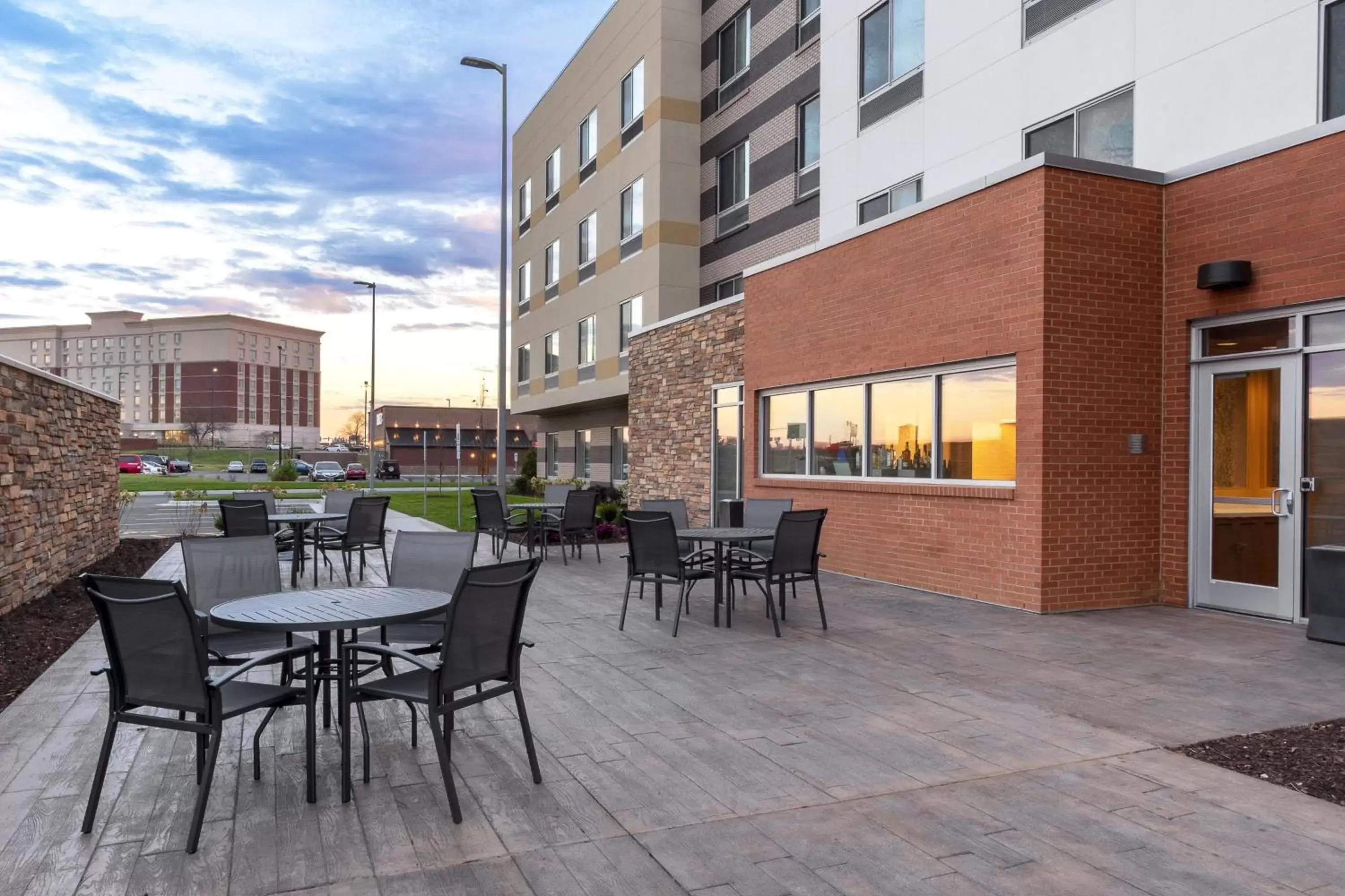 Property building, Restaurant/Places to Eat in Fairfield by Marriott Inn and Suites O Fallon IL